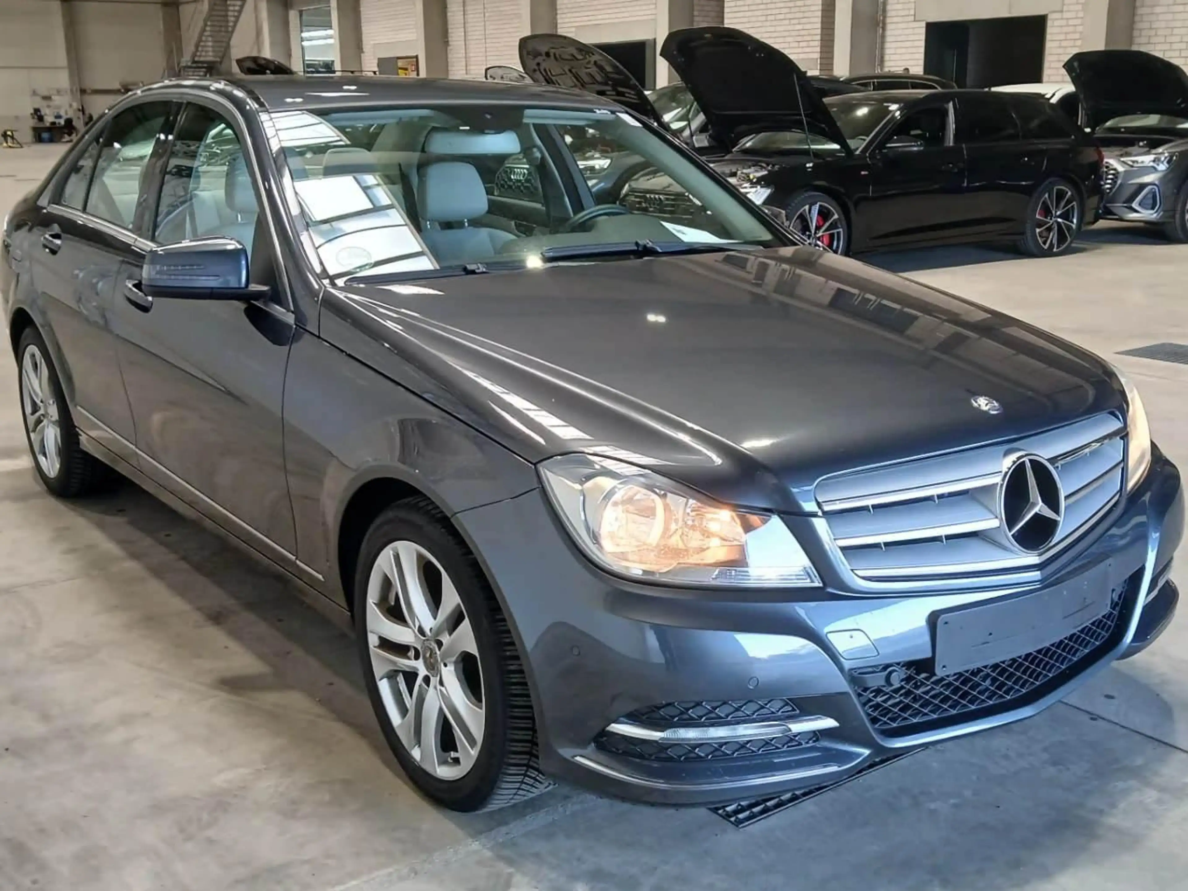 Mercedes-Benz C 180 C 180 7G-TRONIC Avantgarde Edition C