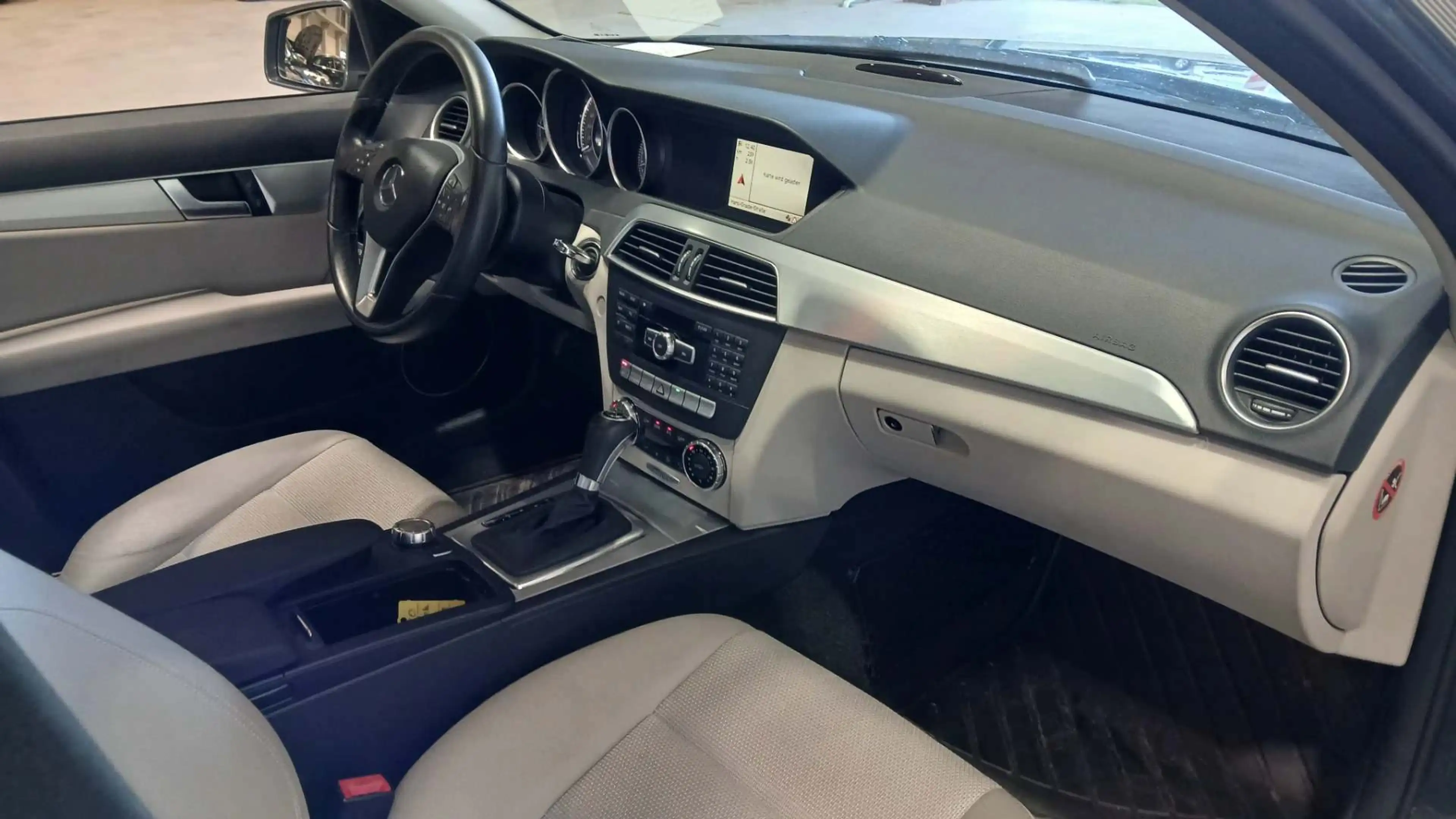 Mercedes-Benz C 180 C 180 7G-TRONIC Avantgarde Edition C — photo 7