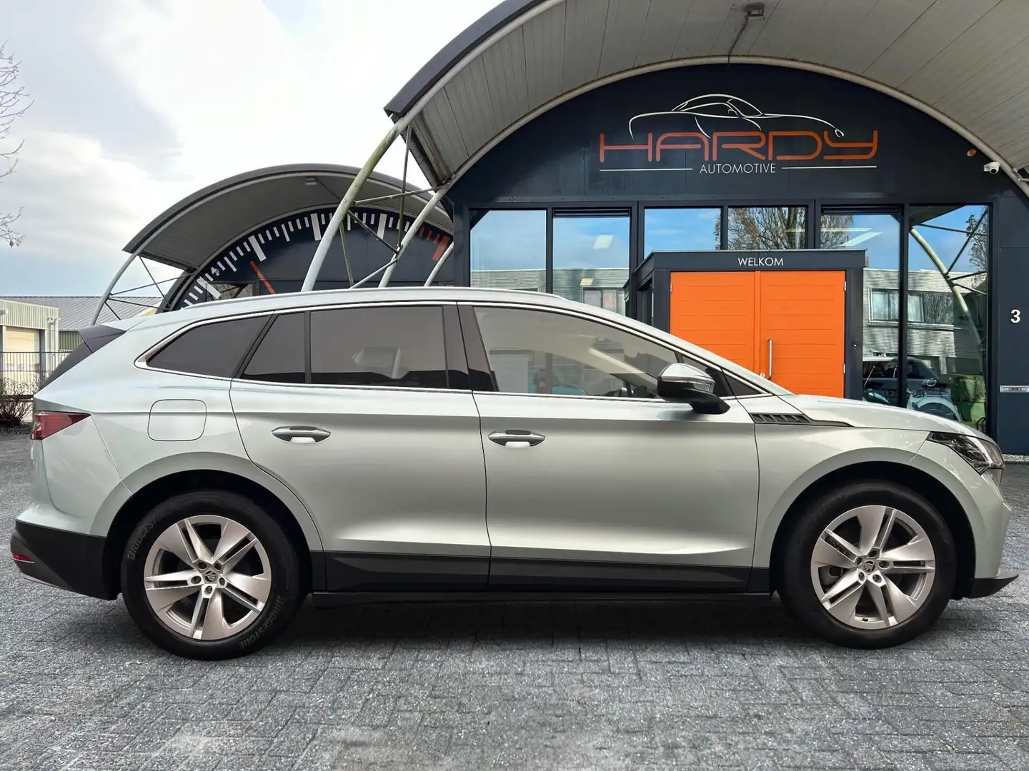 Skoda Enyaq iV 80 SOH 92% Panoramadak Leder NL-Auto Rijklaarpr Grijs - 2