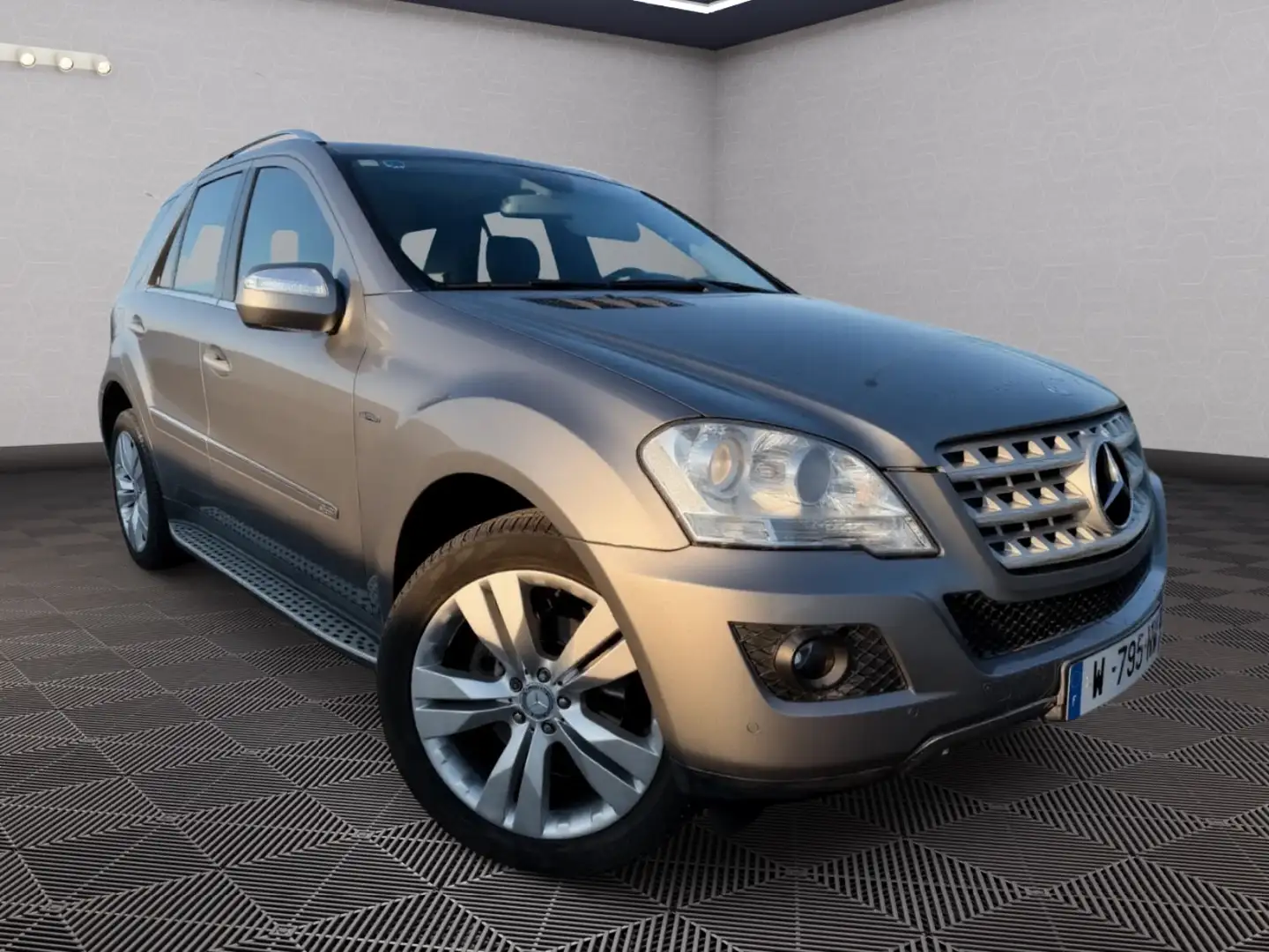 Mercedes-Benz ML 300 ML 300 CDI BlueEfficiency 4Matic (164.121) Gris - 2