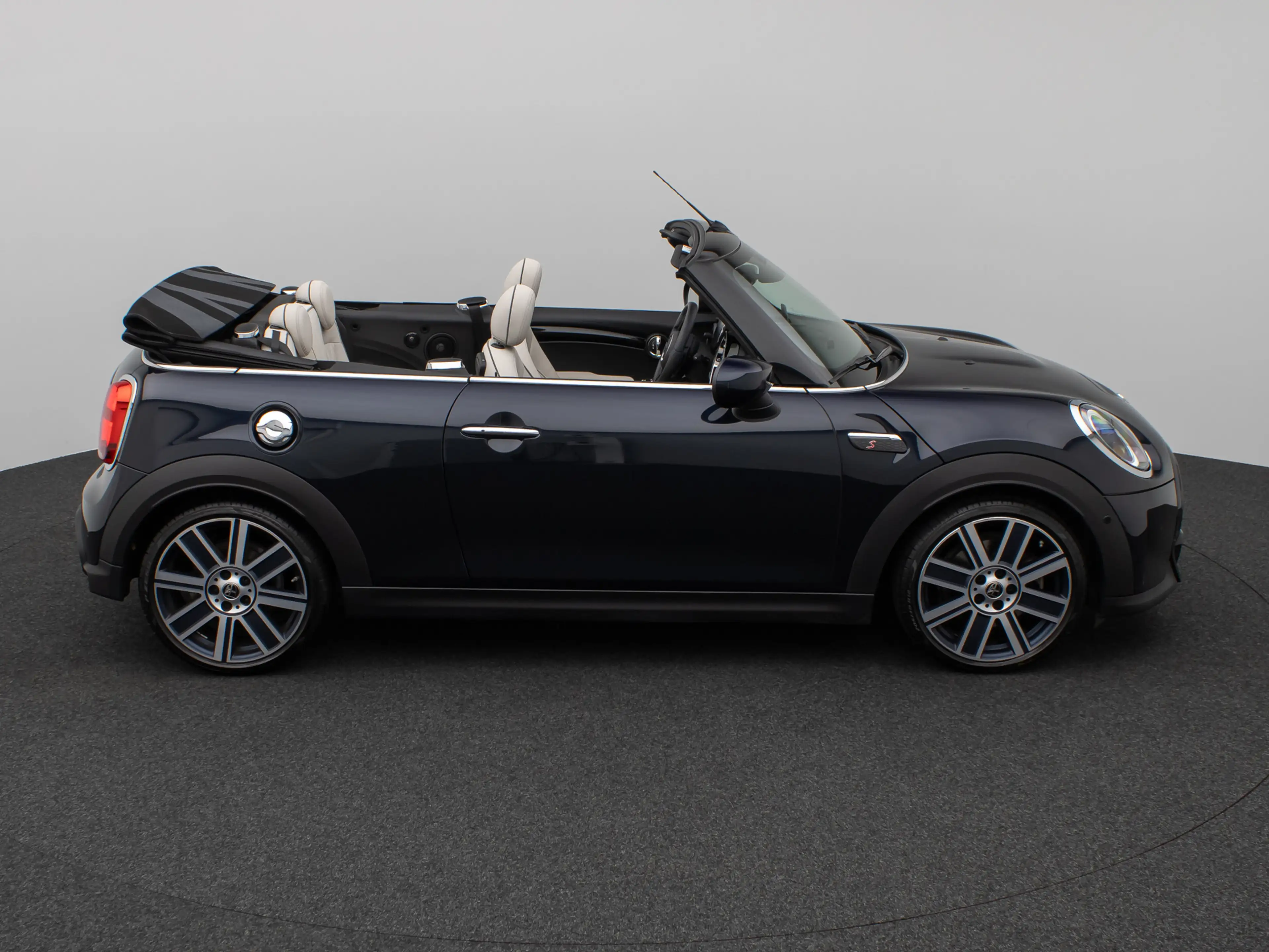 MINI Cooper S Cabrio MINI Yours Kamera HUD H K Voll — photo 5
