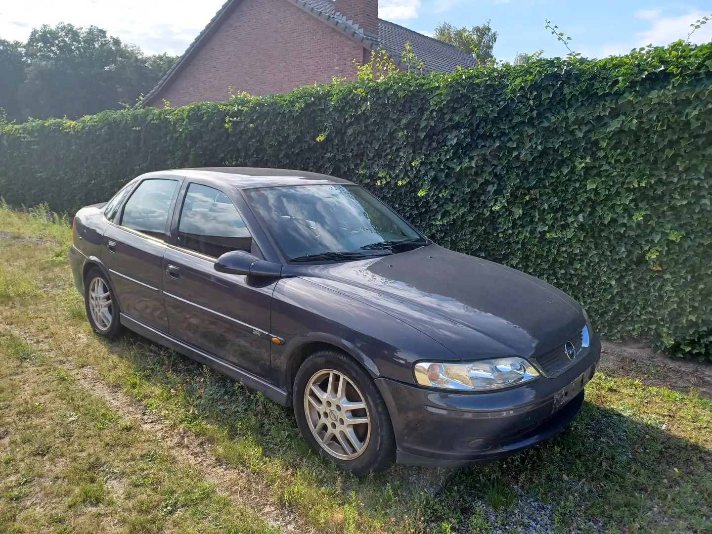 Opel Vectra Vectra 2.0 DTI Edition 2000 - 1