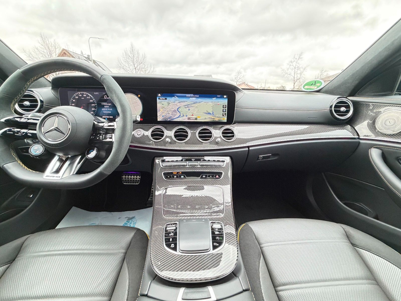Mercedes-Benz E 63 AMG E63S*AMG*4M*EXCLUSIVE*360°ACC*HUD*AHK*LED*DAB* — photo 3