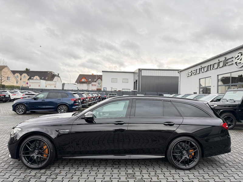 Mercedes-Benz E 63 AMG E63S*AMG*4M*EXCLUSIVE*360°ACC*HUD*AHK*LED*DAB* — photo 4