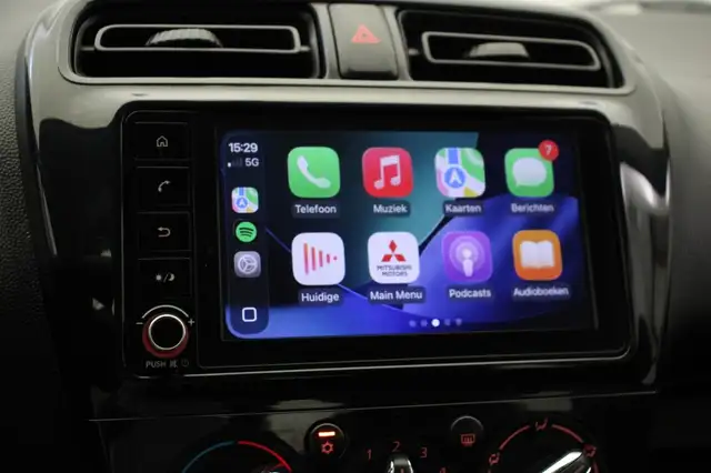 Mitsubishi Space Star view 5