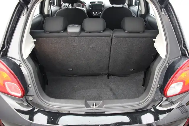Mitsubishi Space Star view 11
