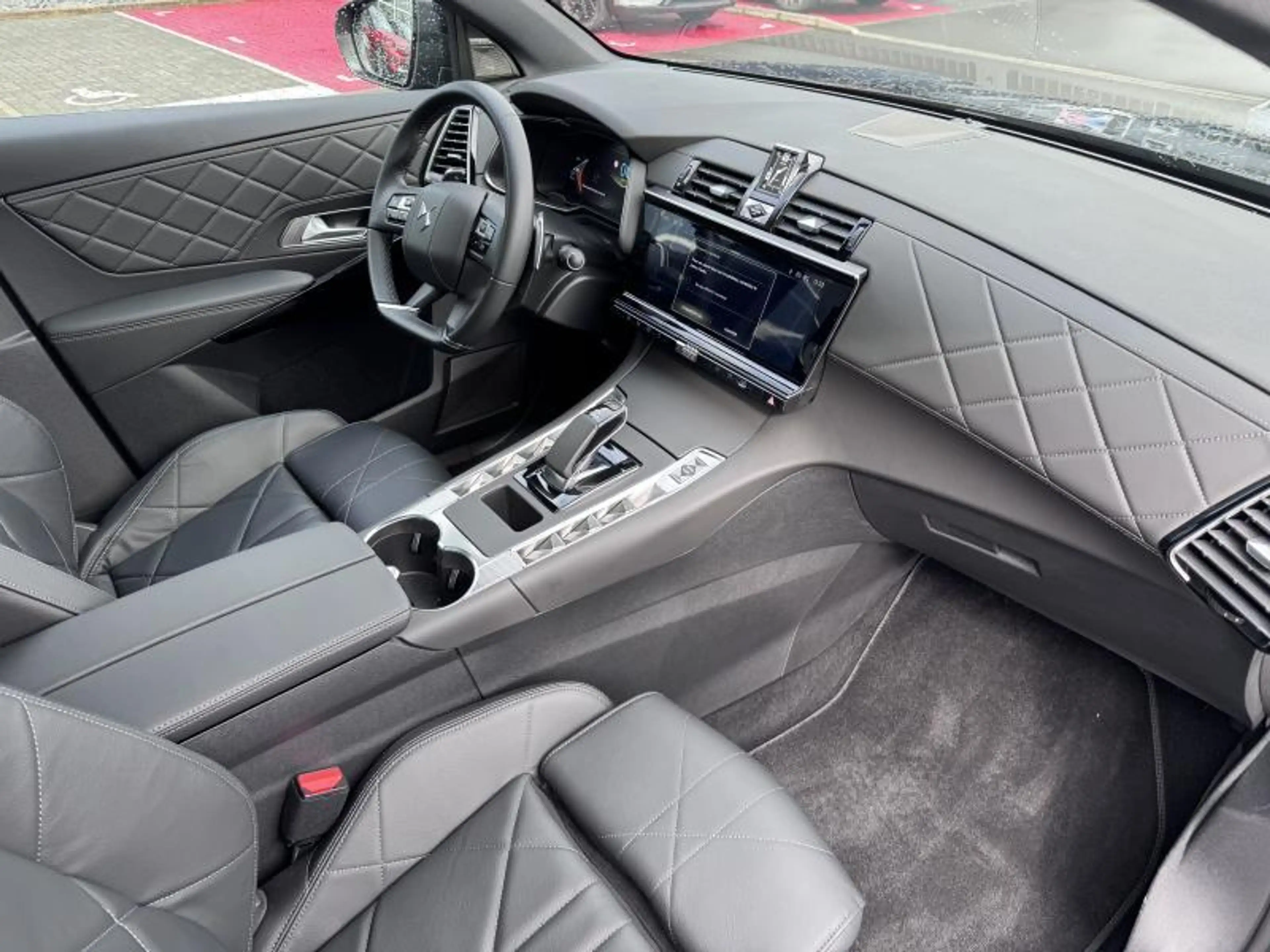 DS Automobiles DS 7 Crossback 7 E-Tense RIVOLI 300 — photo 9