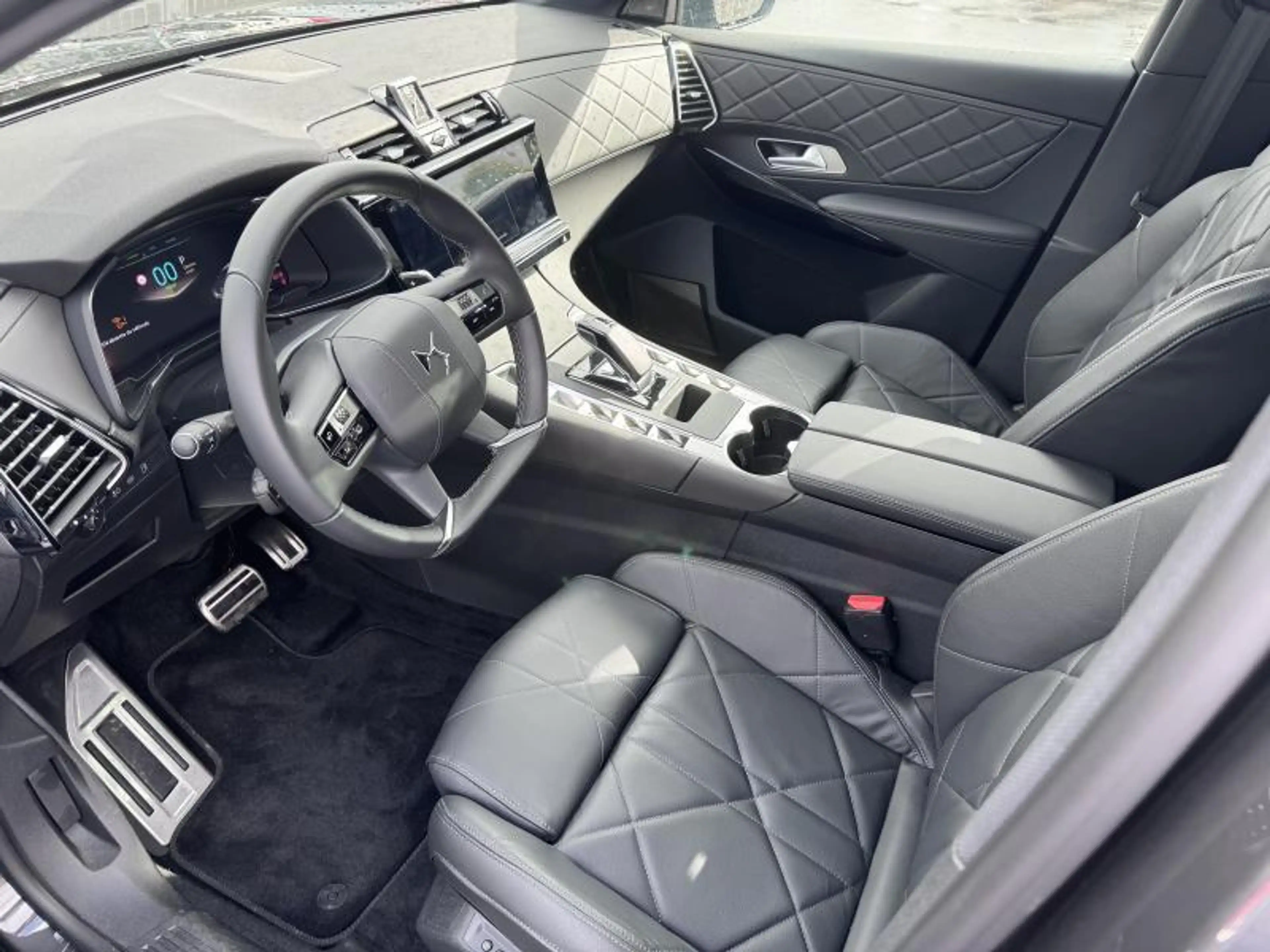 DS Automobiles DS 7 Crossback 7 E-Tense RIVOLI 300 — photo 11