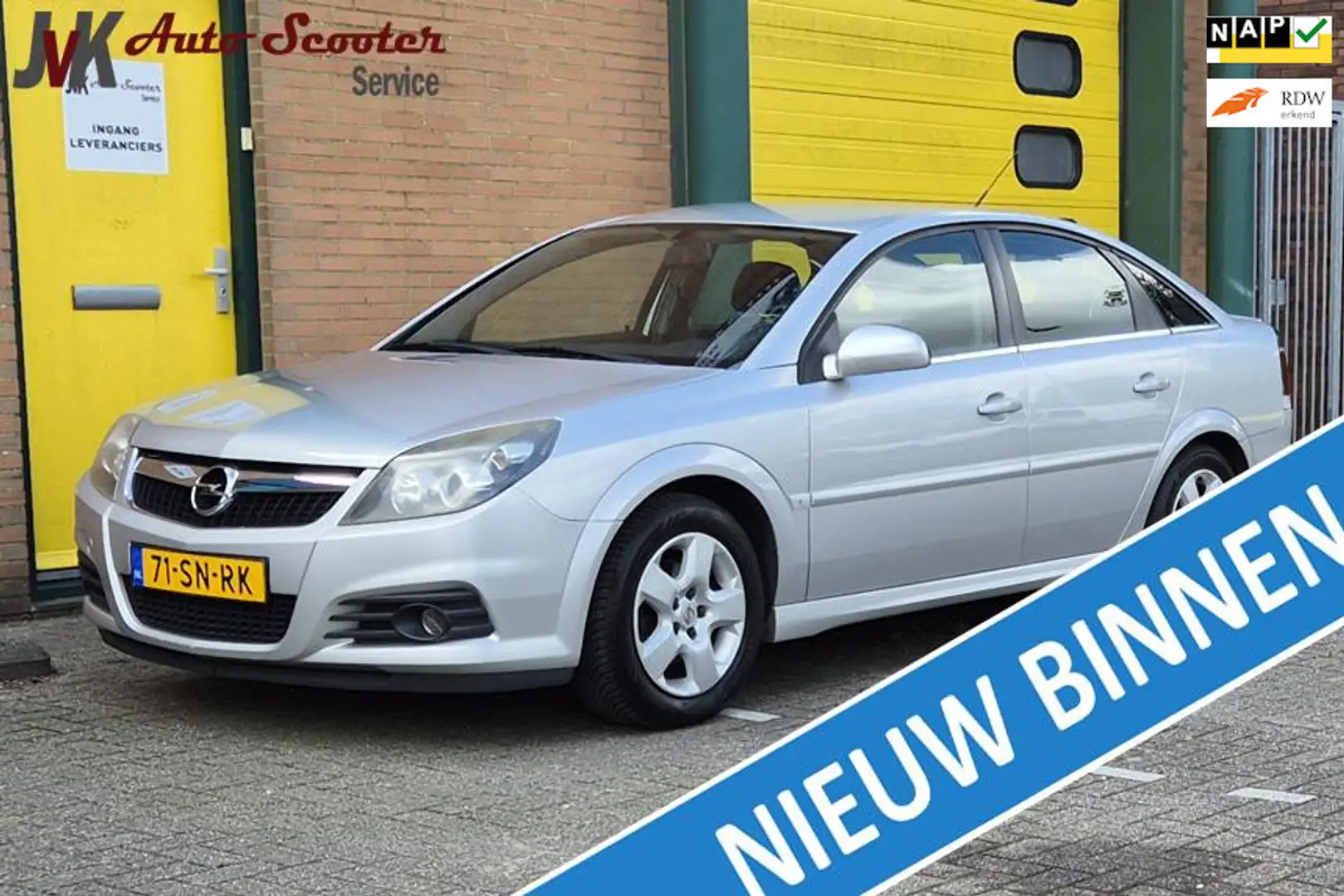 Opel Vectra GTS 1.8-16V Airco! Cruise Control! NAP! Grijs - 1