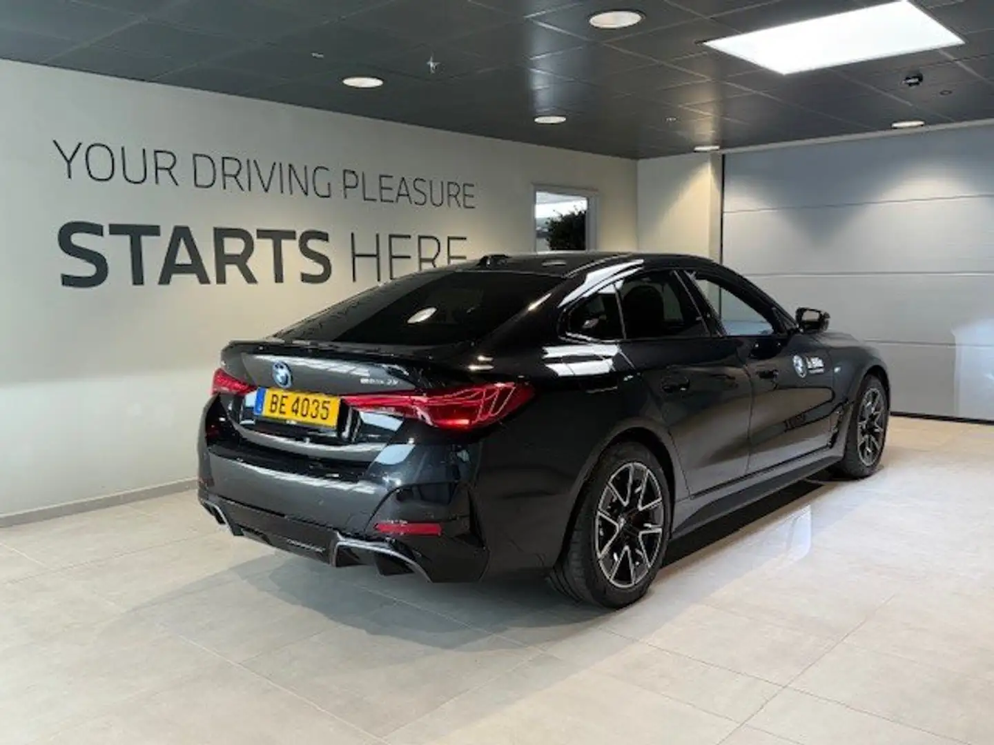 BMW i4 i4 eDrive35 Gran Coupe M Sport Noir - 2