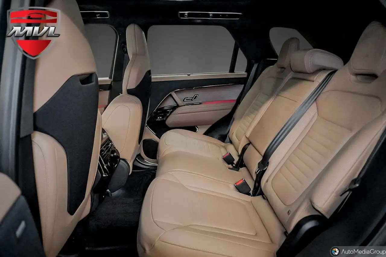 Land Rover Range Rover Sport снимка Land Rover Range Rover Sport