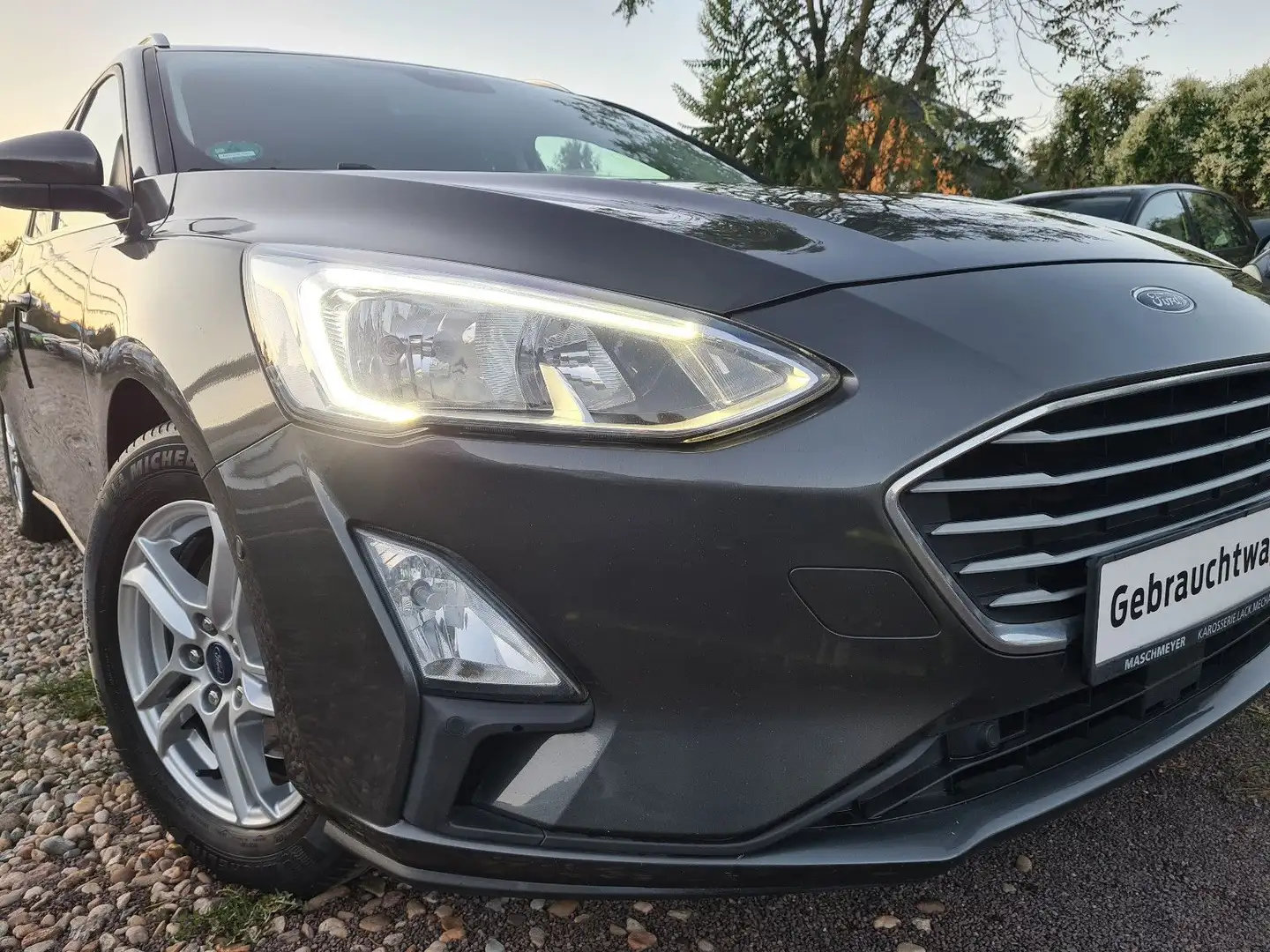 Ford Focus Turnier 1,5 TDCi * TOP AUSST./ TOP ZUST.* Gris - 1