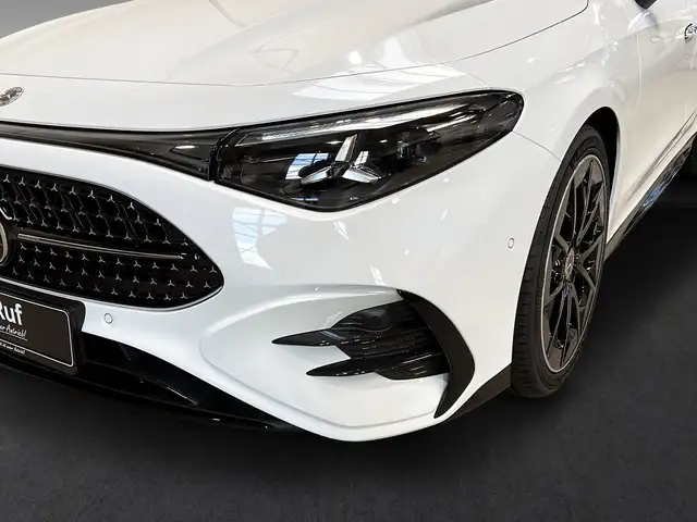 Mercedes-Benz Cla Class view 15