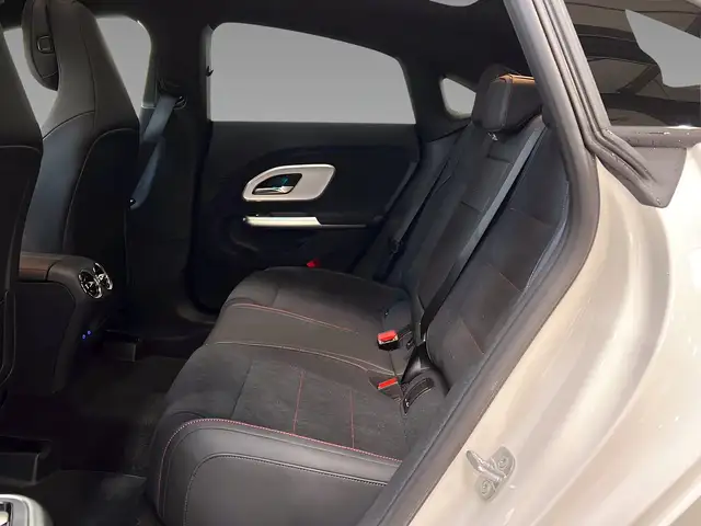 Mercedes-Benz Cla Class view 9