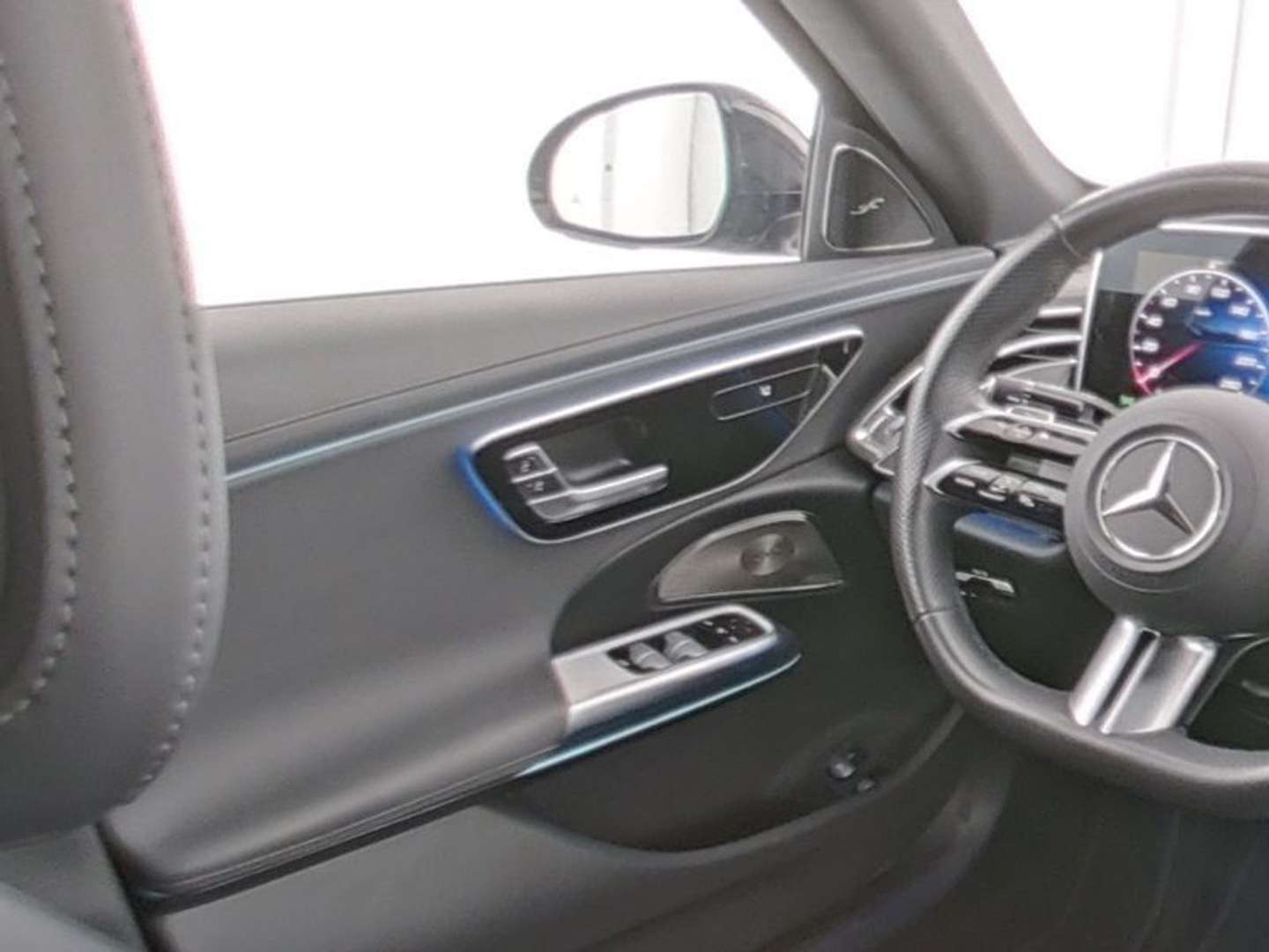 Mercedes Classe E 300 Night Edition -  - Joinsteer - #4