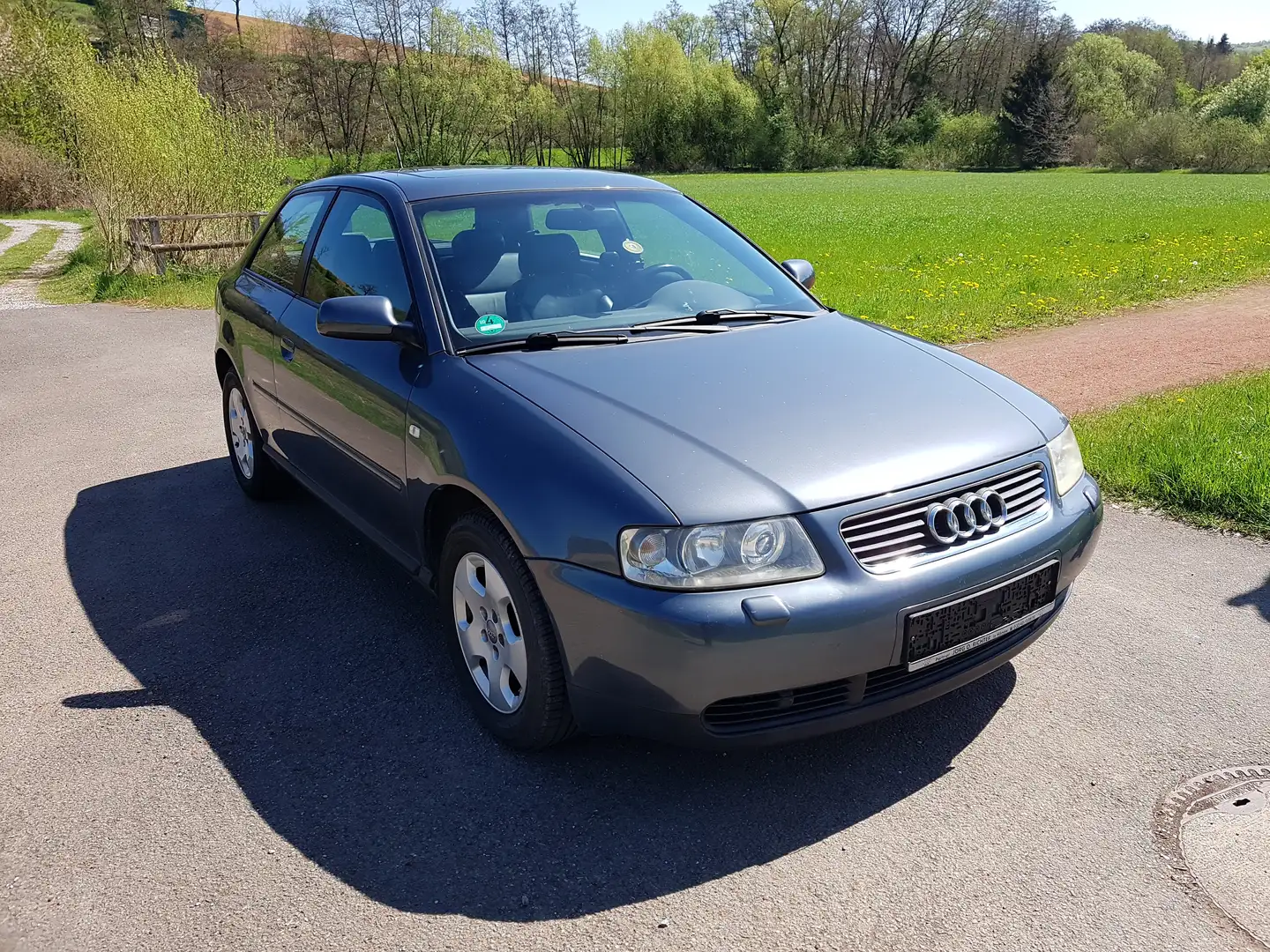 Audi A3 A31.8T SLine180PS AUTOM+ZAHNRIEMEN+XENON+LEDER+ALU Grau - 2