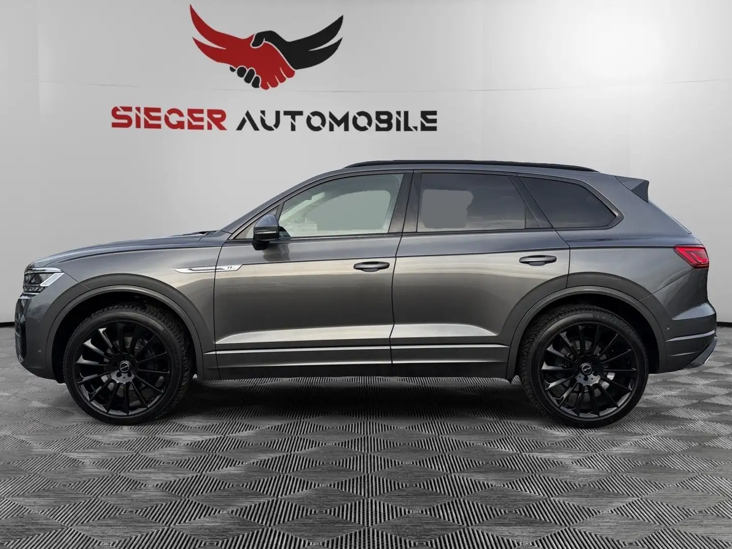 Volkswagen Touareg TOUAREG ATMOSPHERE 4MOTION R LINE + 22 ZOLL ALUS Grau - 2