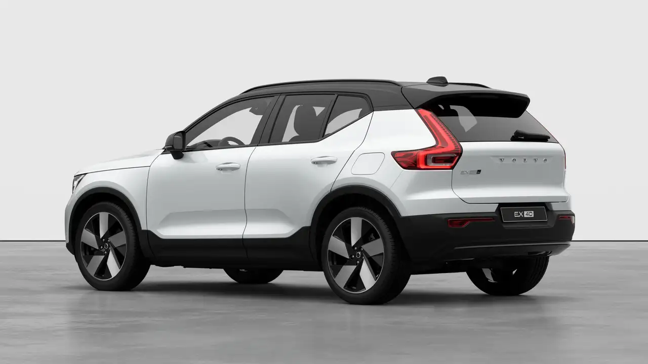 Volvo EX40 photo Volvo EX40