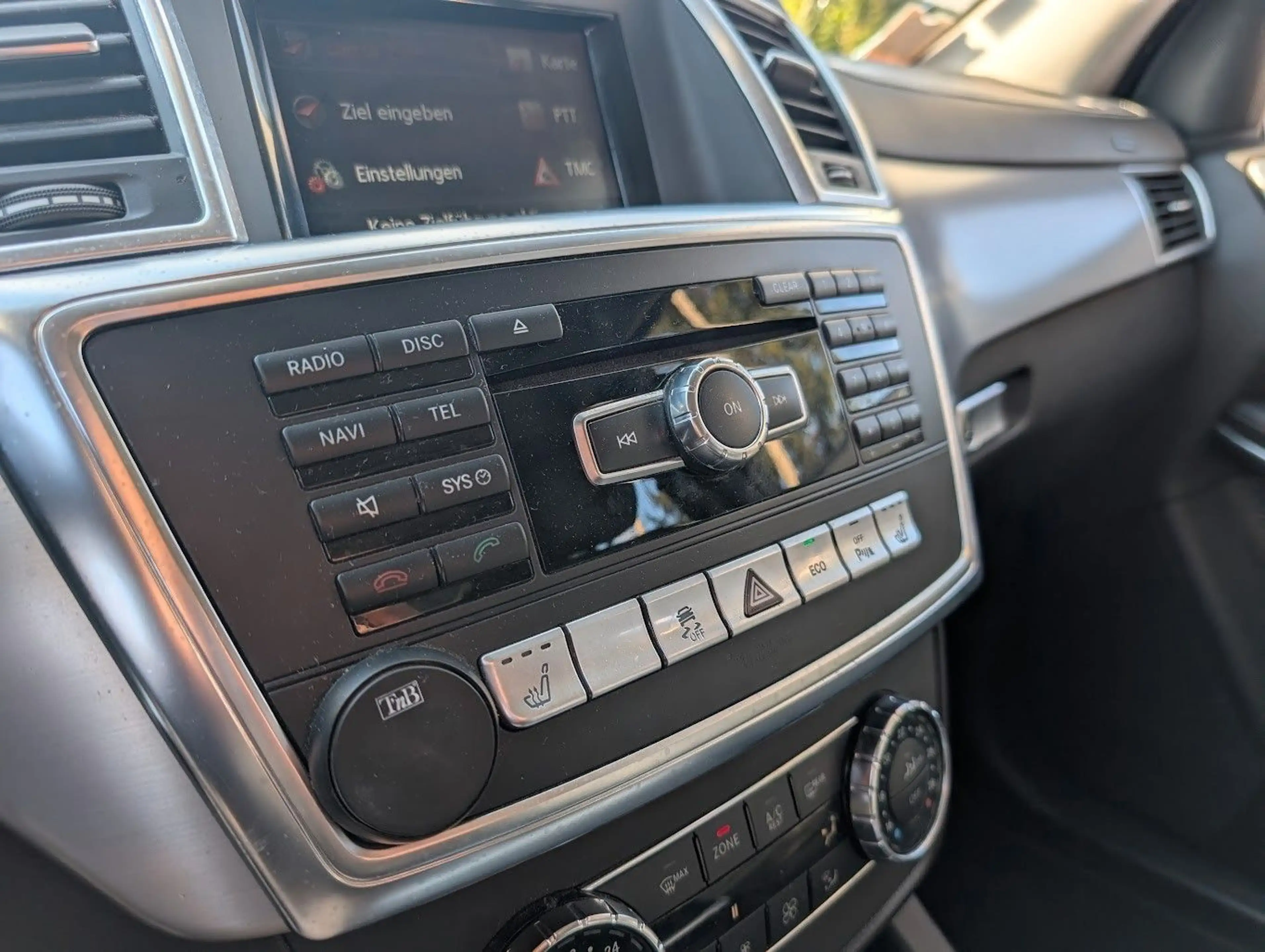 Mercedes-Benz GL 350 CDI 4MATIC PANO. SHZ. NAVI. AIRMATIC — photo 17