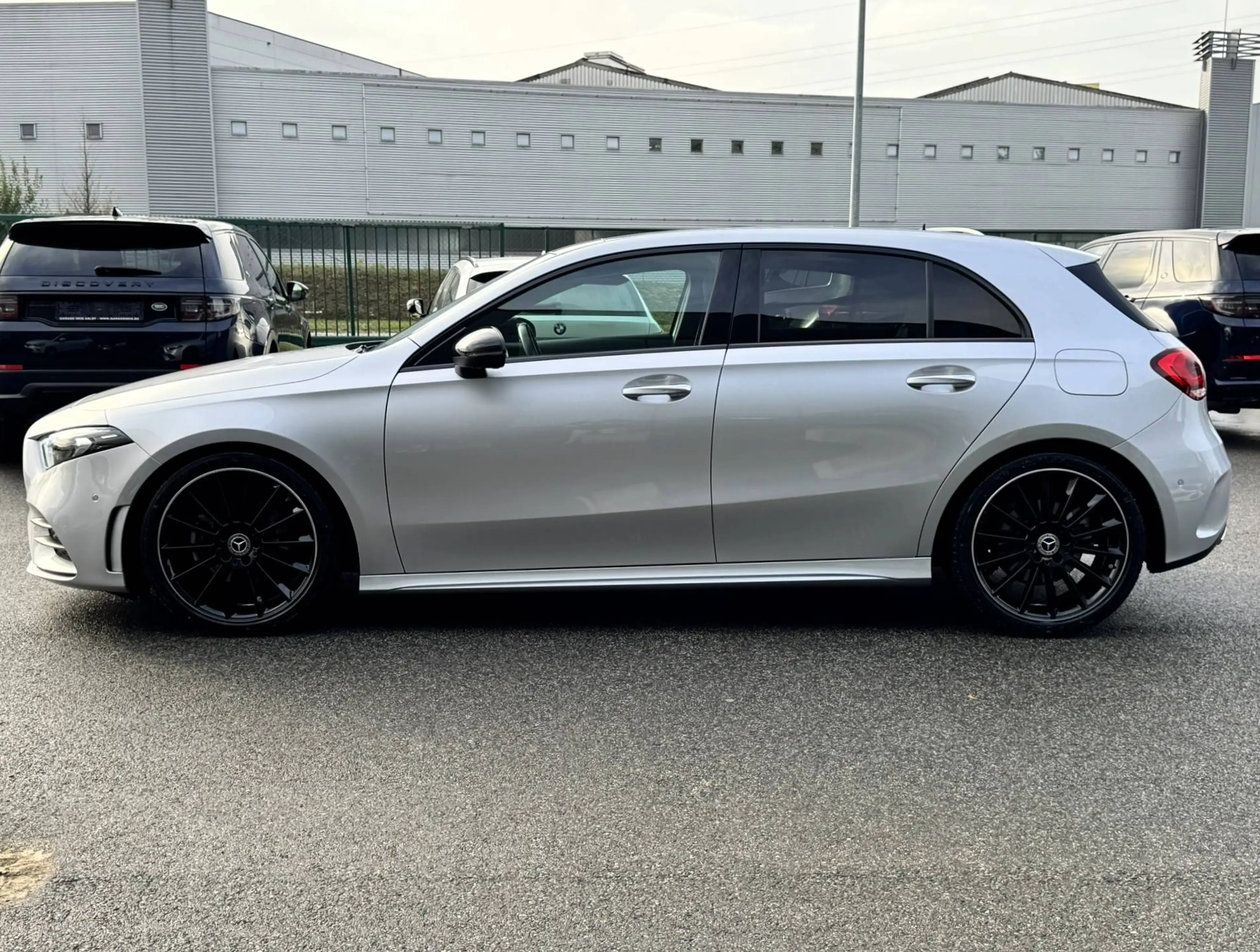 Mercedes-Benz A 200 AMG LINE / CARPLAY / 360 CAMERA / HUD / PANODAK / LED — photo 4