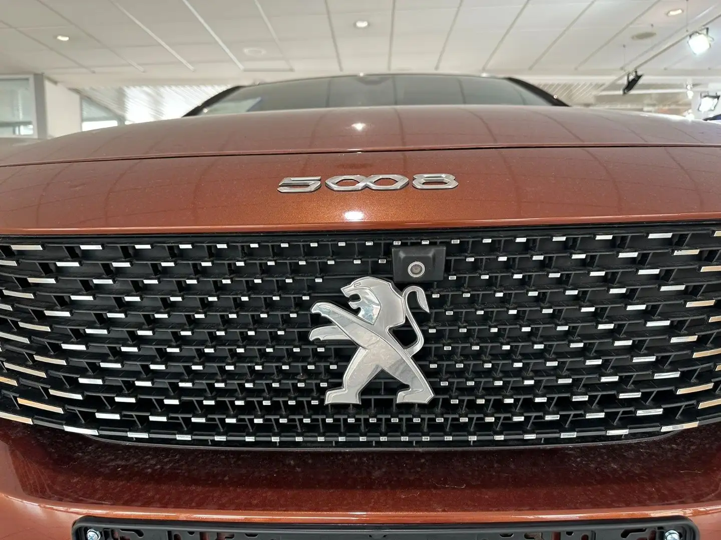 Peugeot 5008 GT -PACK 1.5D LED/NAVI/SHZ/ALCANTARA/AHK Barna - 2