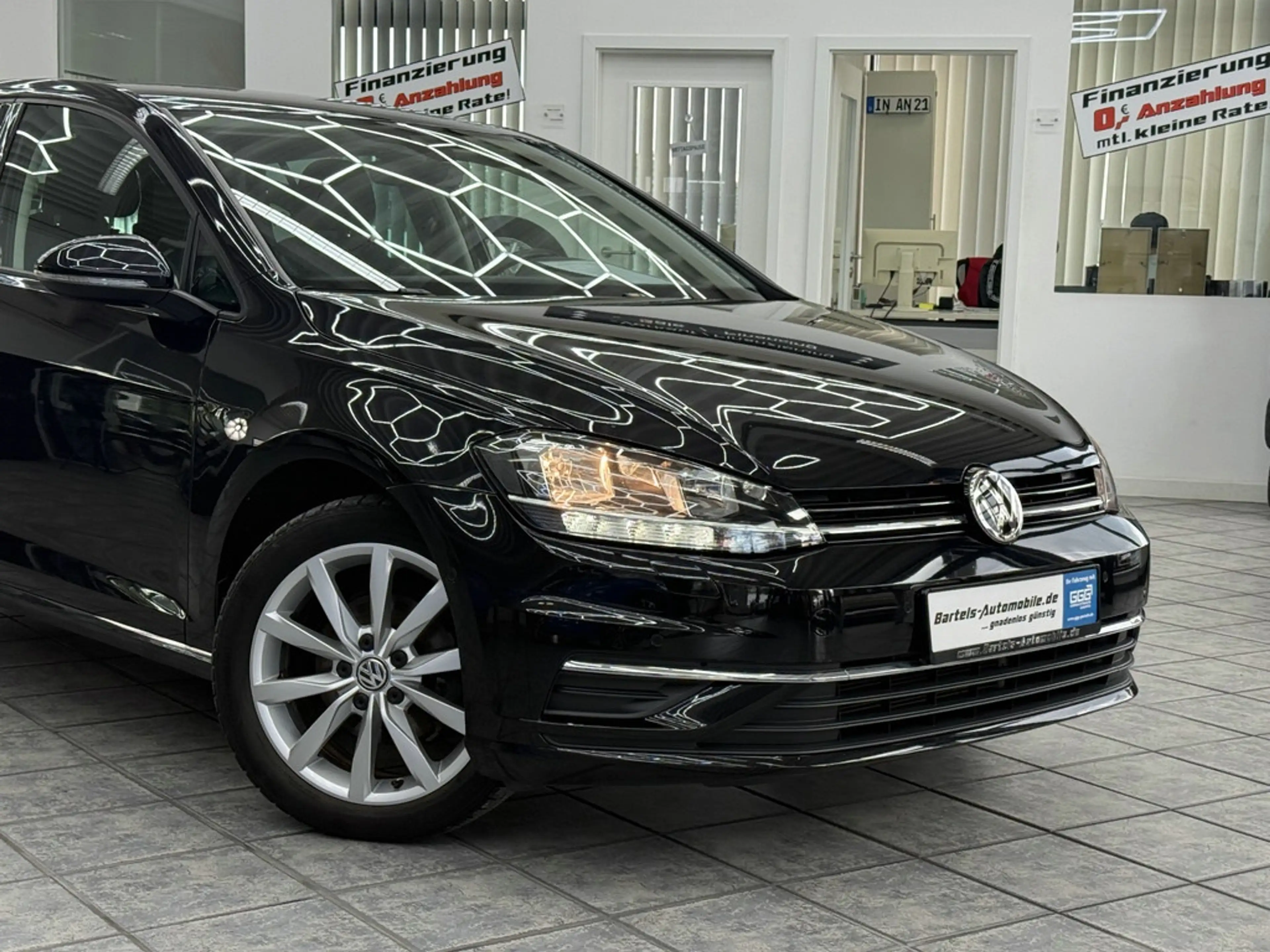 Volkswagen Golf VII 1.0 TSI IQ.DRIVE, 2.Hd., Navi, Sitzh. — photo 2