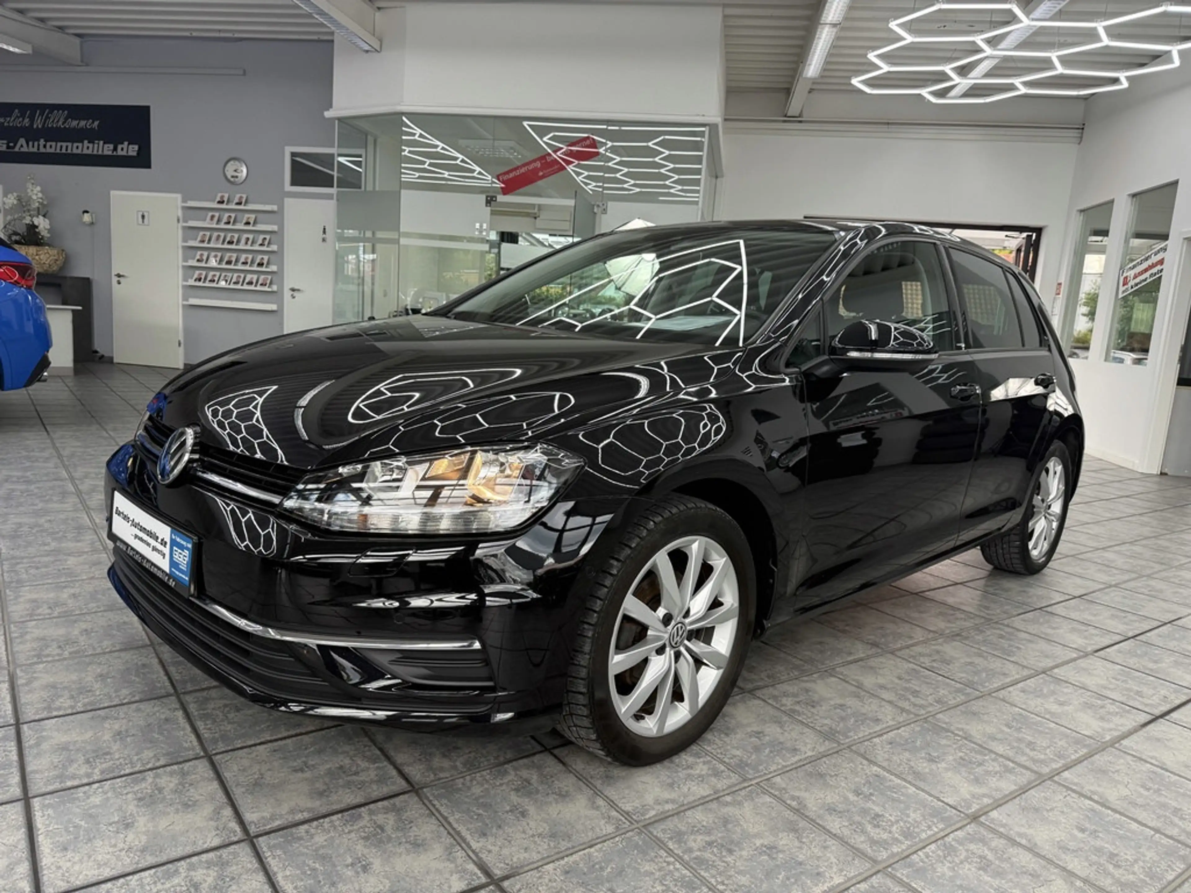 Volkswagen Golf VII 1.0 TSI IQ.DRIVE, 2.Hd., Navi, Sitzh. — photo 7