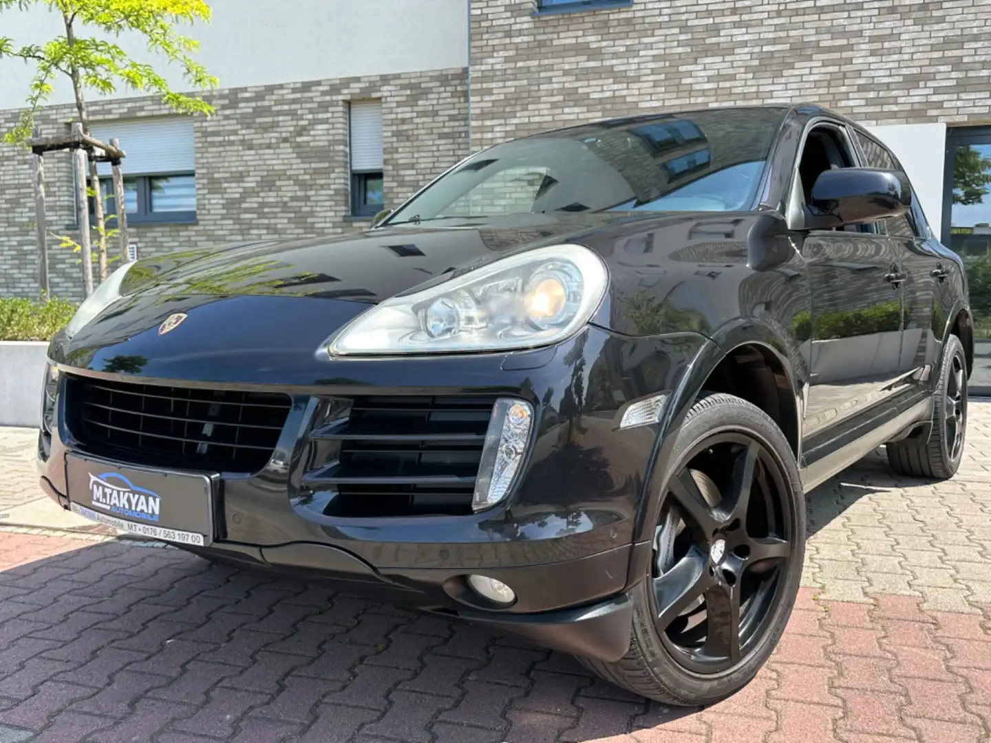 Porsche Cayenne S Schwarz - 1