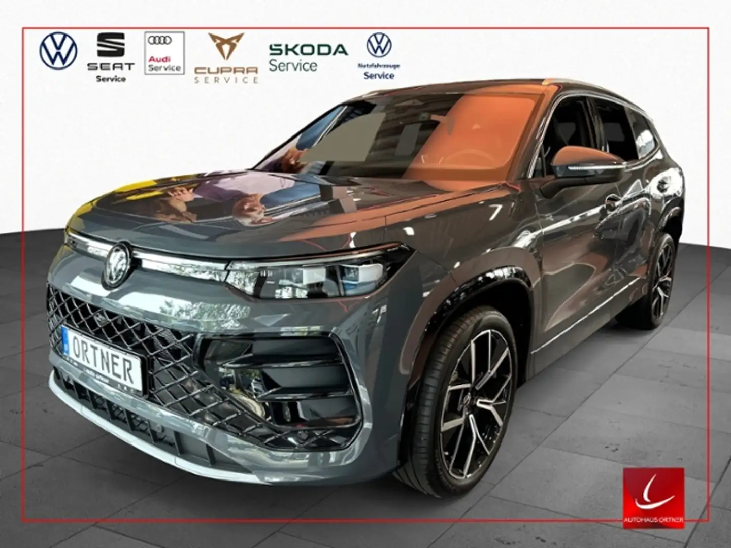 Volkswagen Tayron 2.0 TDI R-LINE 4MOTION PANO HEAD-UP HARMAN KARDON Grijs - 1