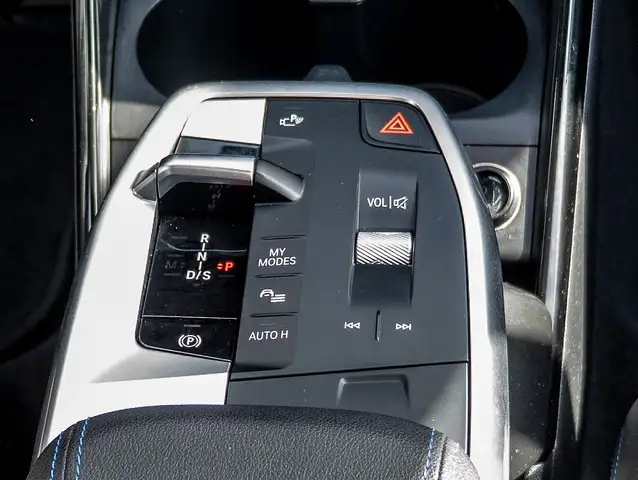 BMW 2 Series view 11