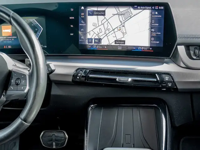 BMW 2 Series view 8