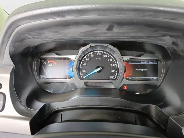 Ford Ranger view 3