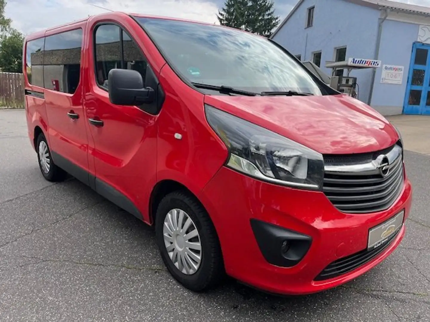 Opel Vivaro Combi L1H1"8 Sitzer,Klimaanlage,AHK,Radio" Czerwony - 2