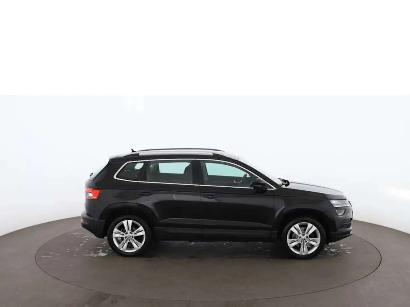 Skoda Karoq 2.0 TDI Style 4x4 Aut LED AHK RADAR NAVI Schwarz - 2