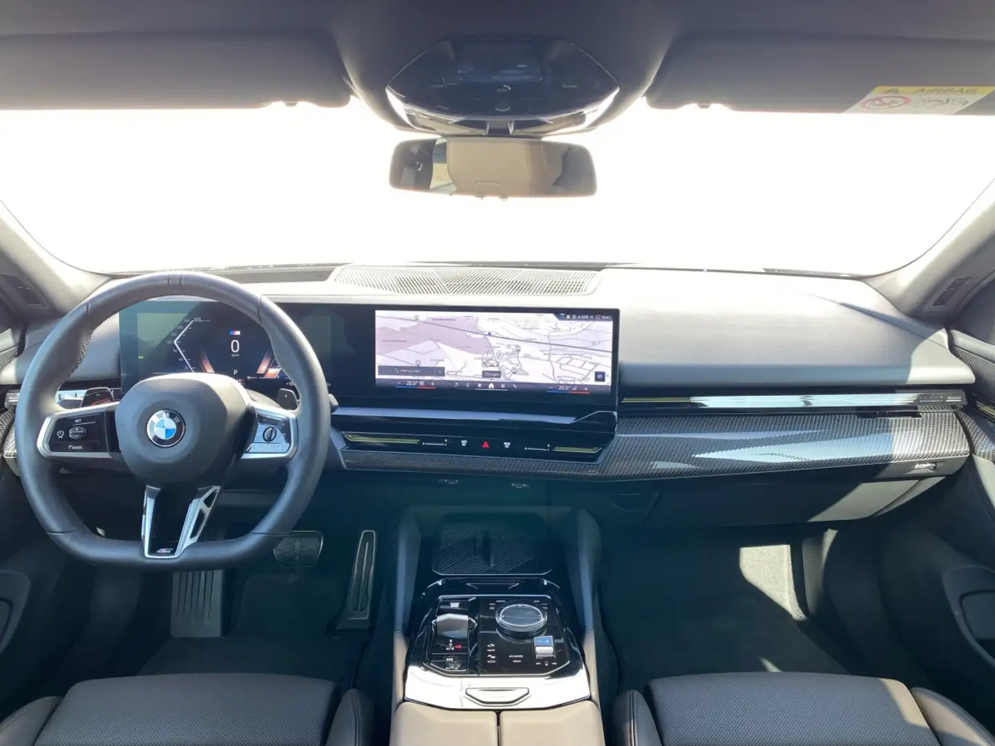 BMW 520 d Touring M Sportpaket AHK+Standh+360*+H&K+ Schwarz - 2
