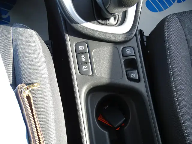 Toyota Yaris view 13