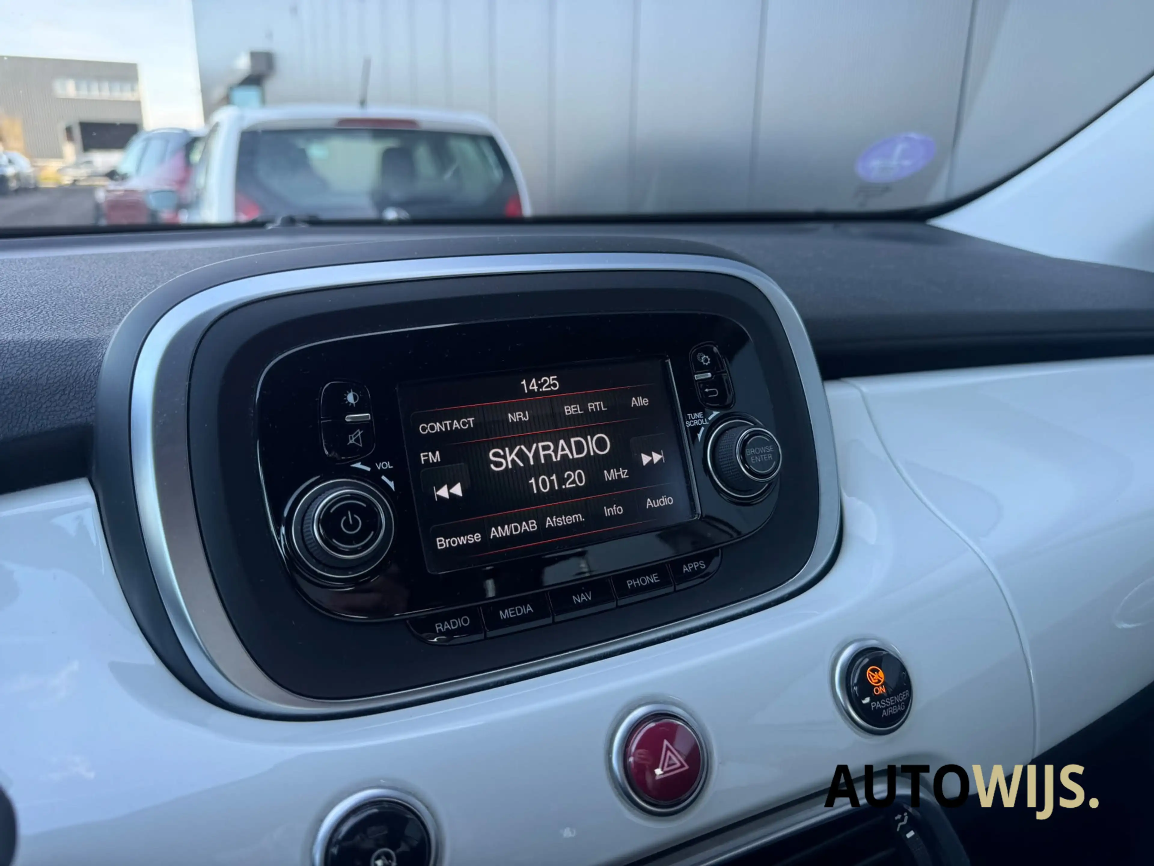 Fiat 500X 1.4 Turbo MultiAir Opening Edition|NAVI|TREKHAAK|L — photo 6