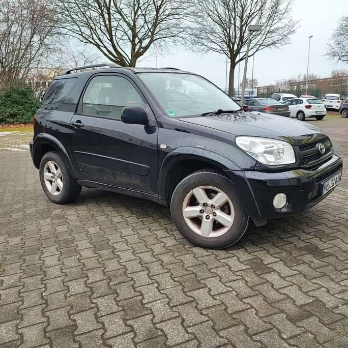 Second hand Toyota Rav4 2.0