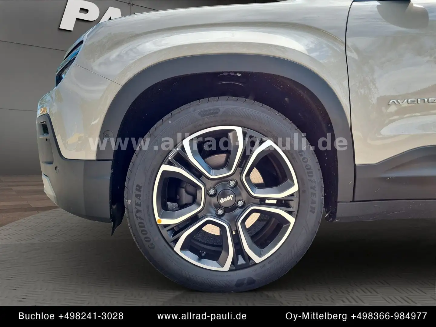 Jeep Avenger 1.2 e-hybrid Summit |Leder, Infotainment Gris - 2