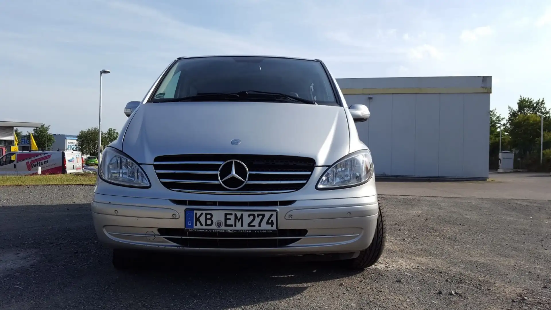 Mercedes-Benz Viano 2.2 CDI lang Automatik Ambiente DPF Silver - 1