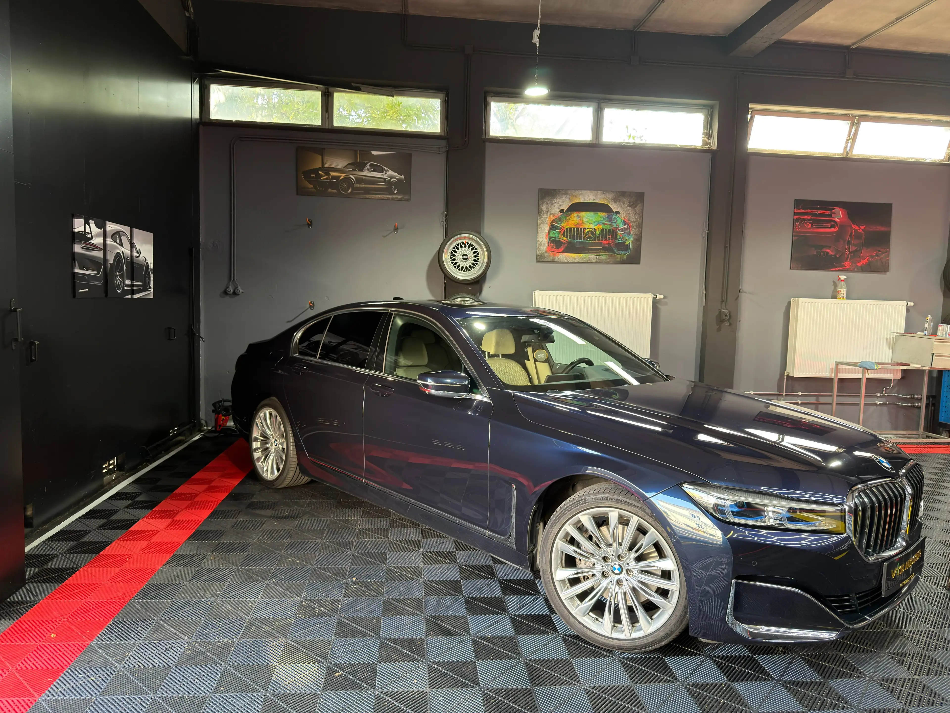 BMW 730 730 d xDrive — photo 8