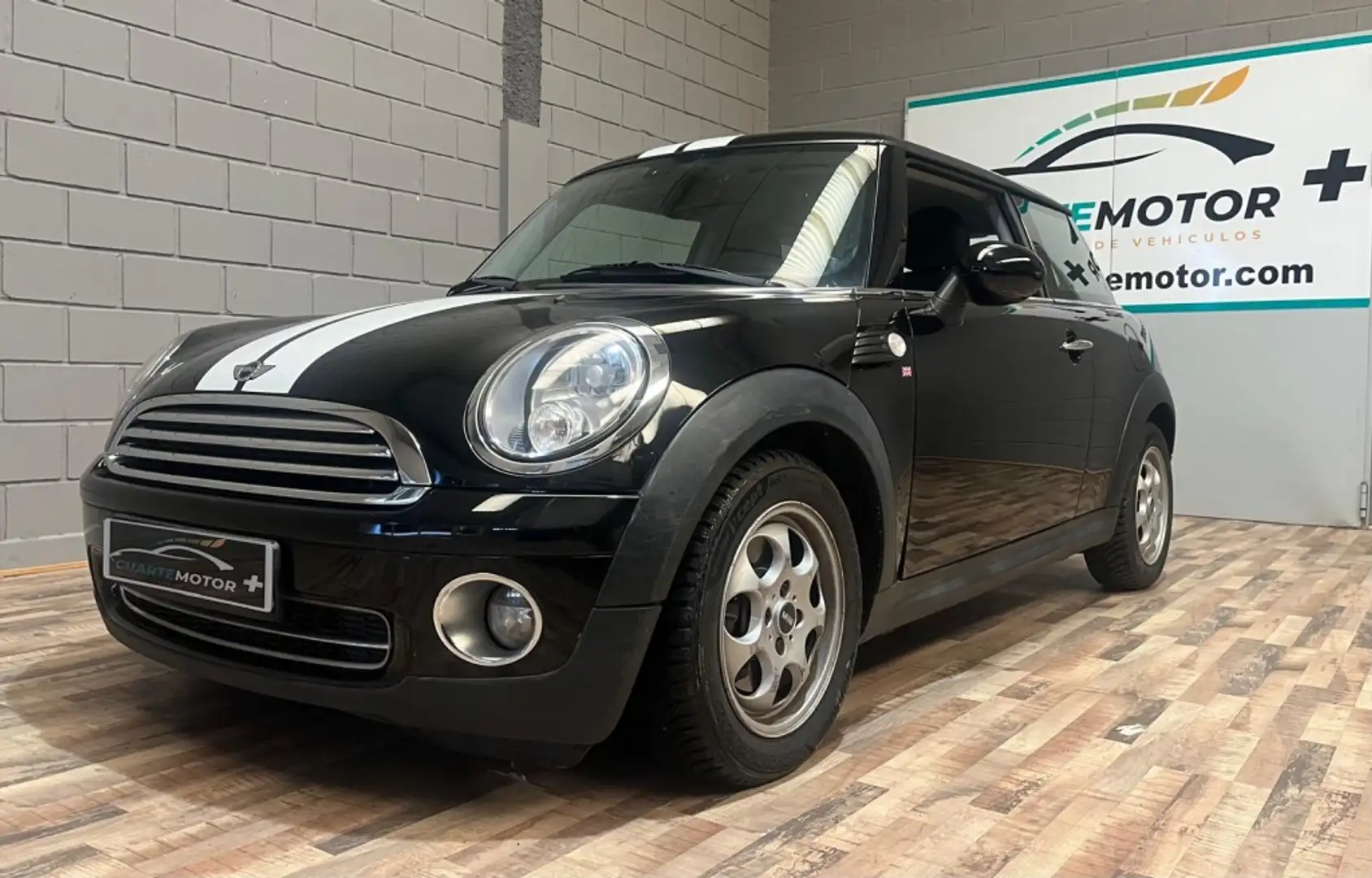 MINI One 3P Schwarz - 2