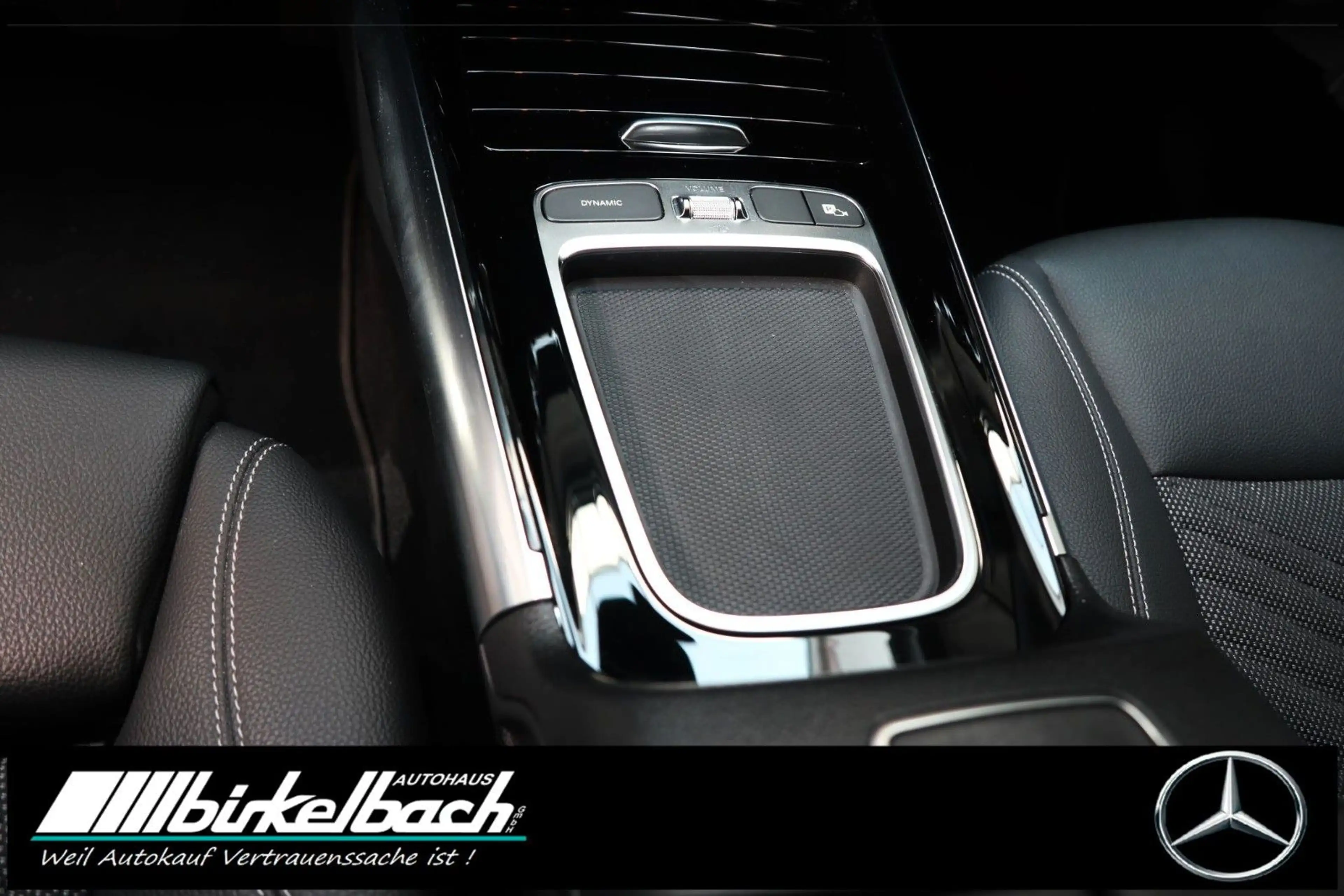 Mercedes-Benz B 220 4Matic — photo 8