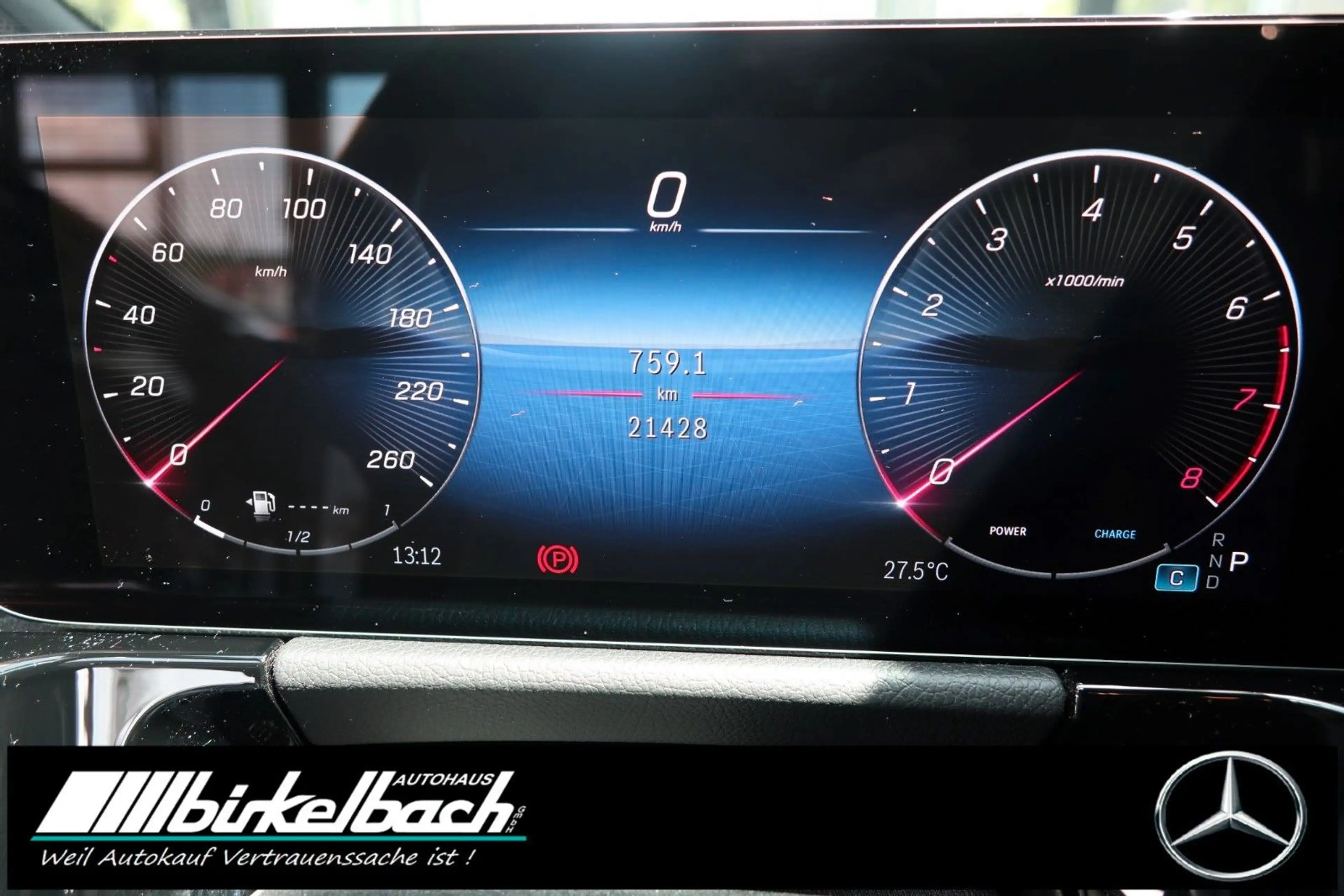 Mercedes-Benz B 220 4Matic — photo 6