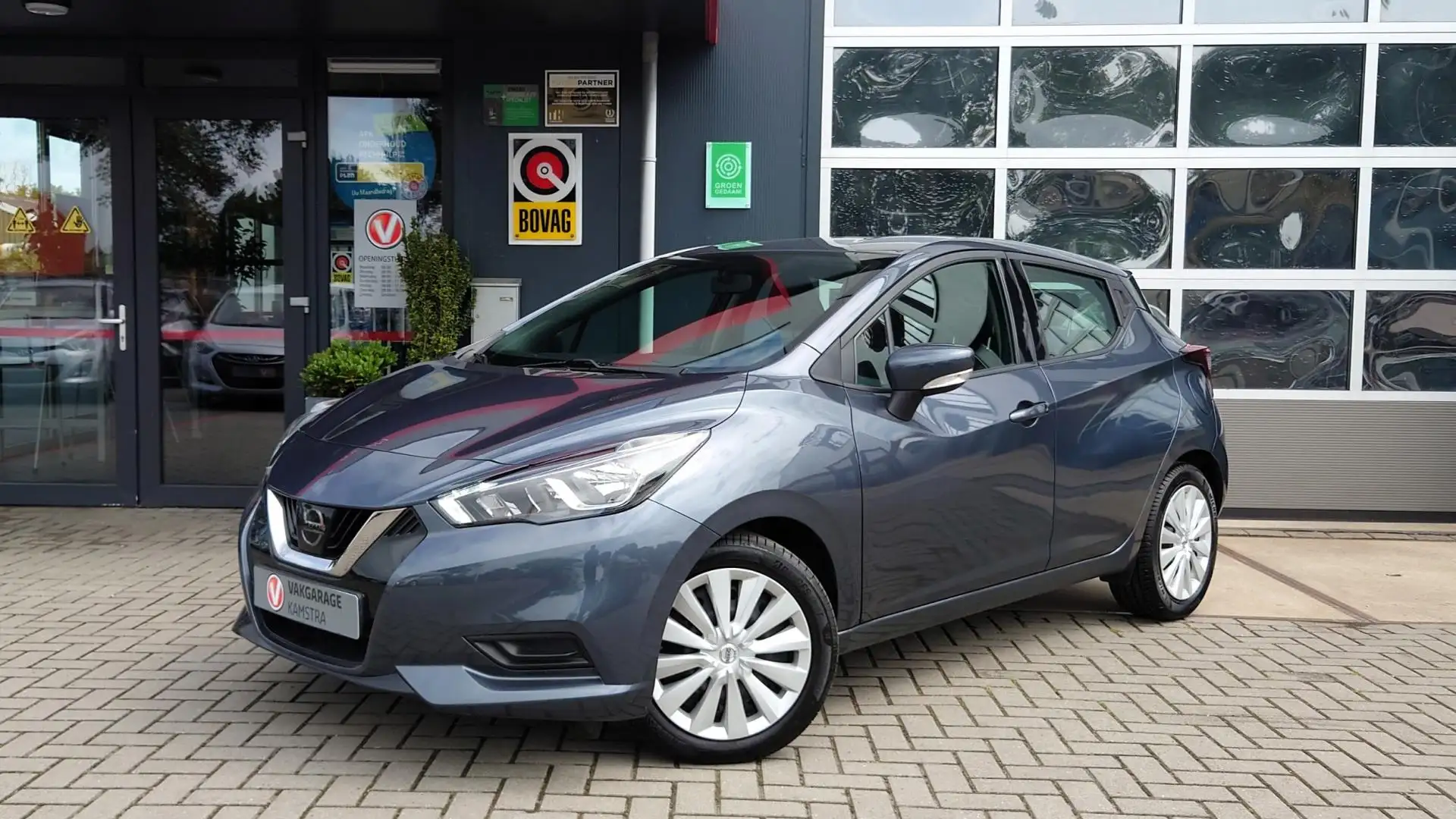 Nissan Micra 1.0L Acenta NAP 5-deurs Airco/Cruise/ACP+AA Grijs - 2