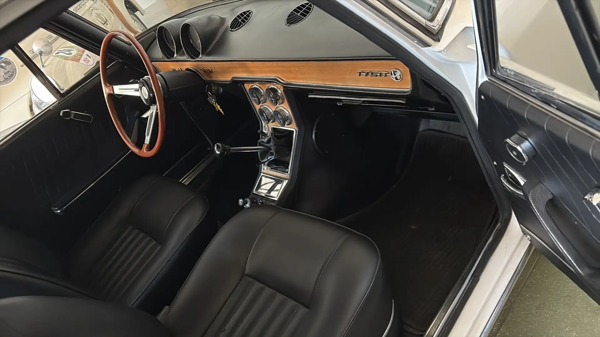 Alfa Romeo 1750 1750 Berlina - 2