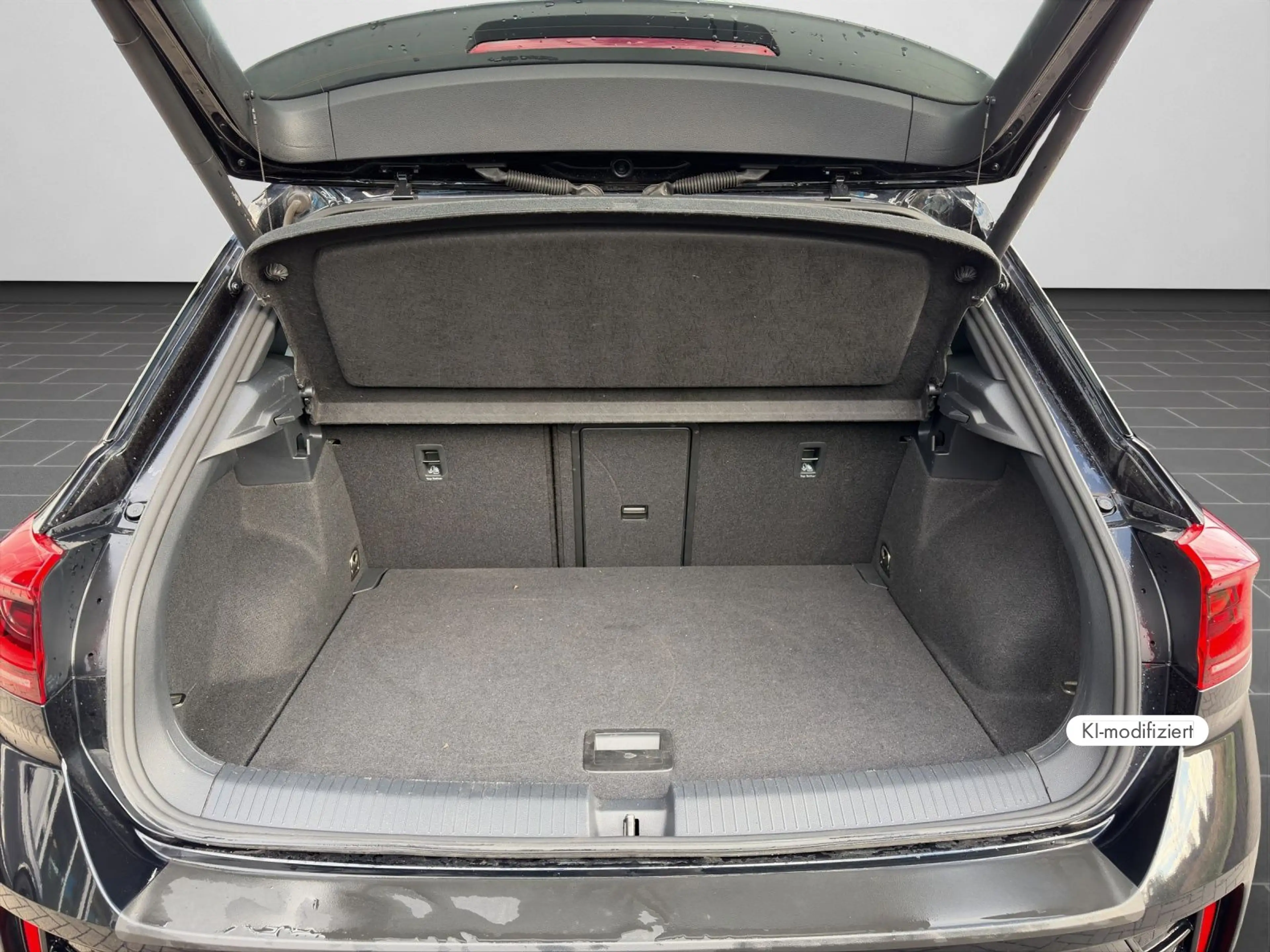 Volkswagen T-Roc R 2.0 TSI DSG AHK MATRIX LEDER DCC ACC — photo 15