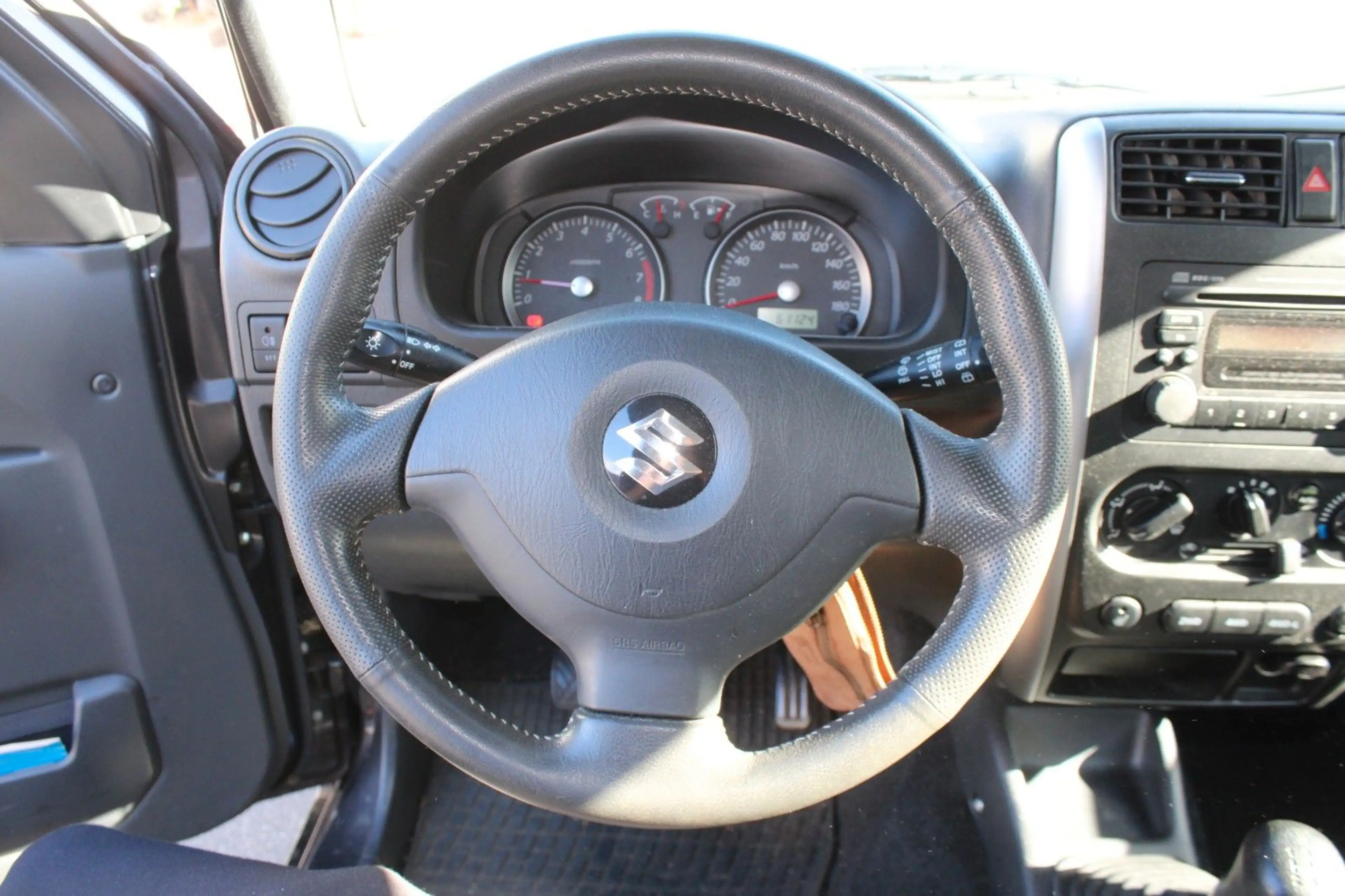 Suzuki Jimny Style Leder Klima Alu Sitzheiz AHK — photo 13