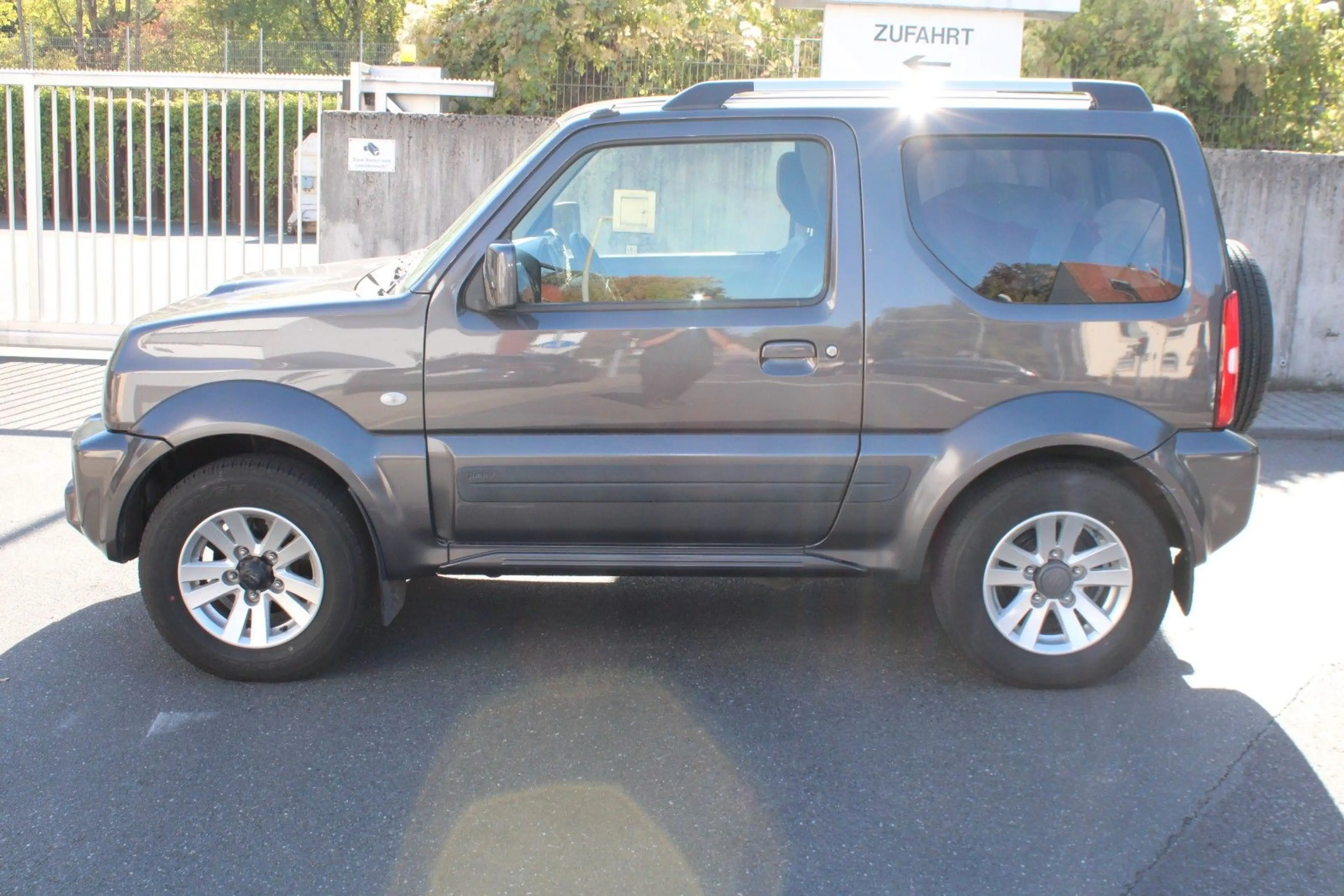 Suzuki Jimny Style Leder Klima Alu Sitzheiz AHK — photo 10