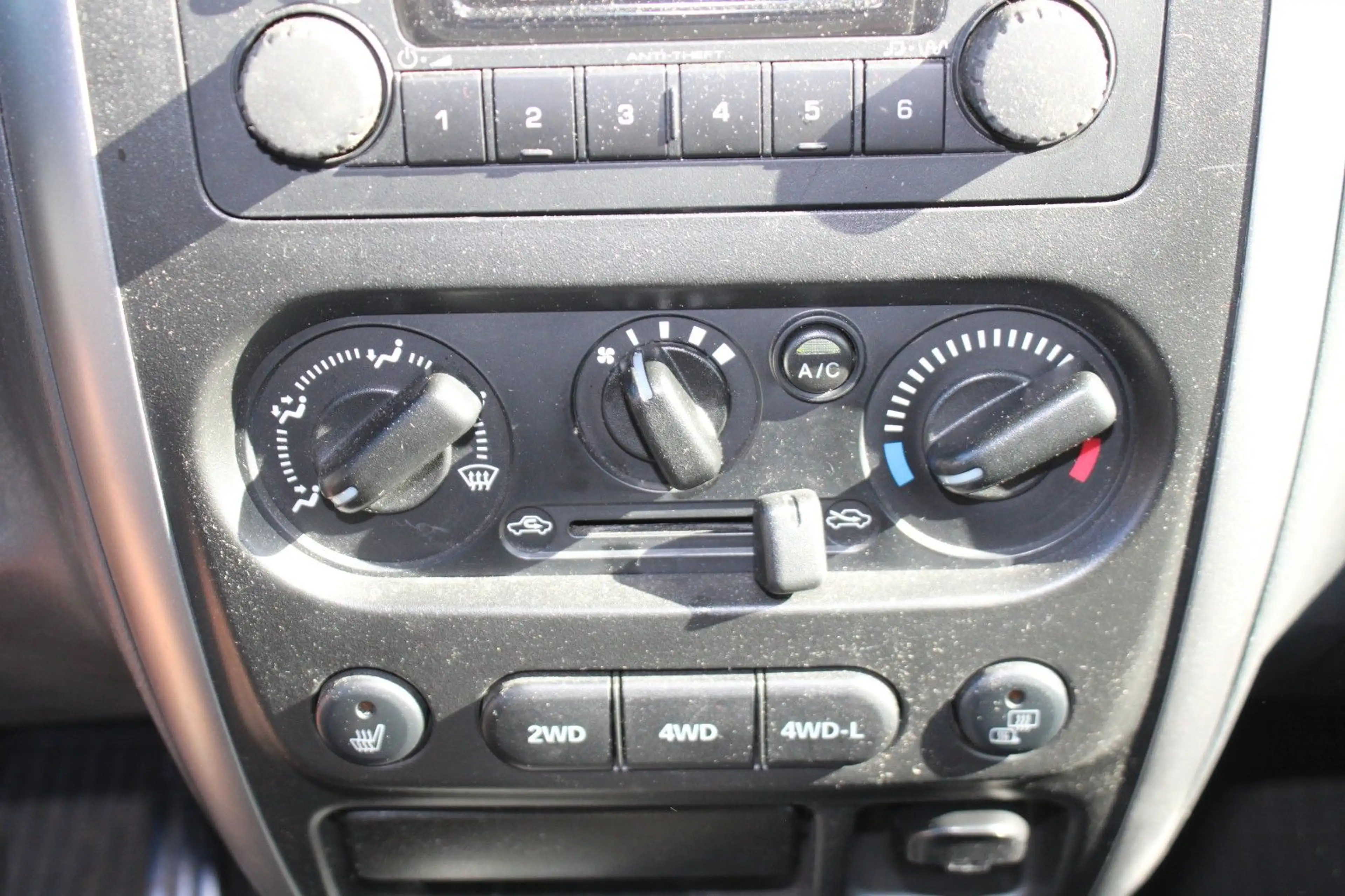 Suzuki Jimny Style Leder Klima Alu Sitzheiz AHK — photo 15